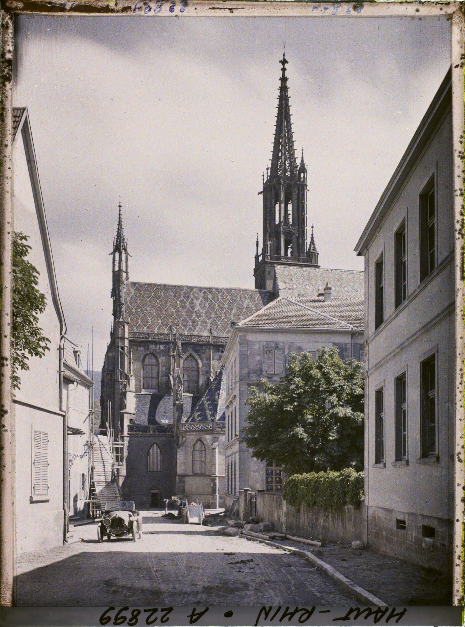 Image représentant France, Thann, Partie latérale de la Cathédrale et Clocher
