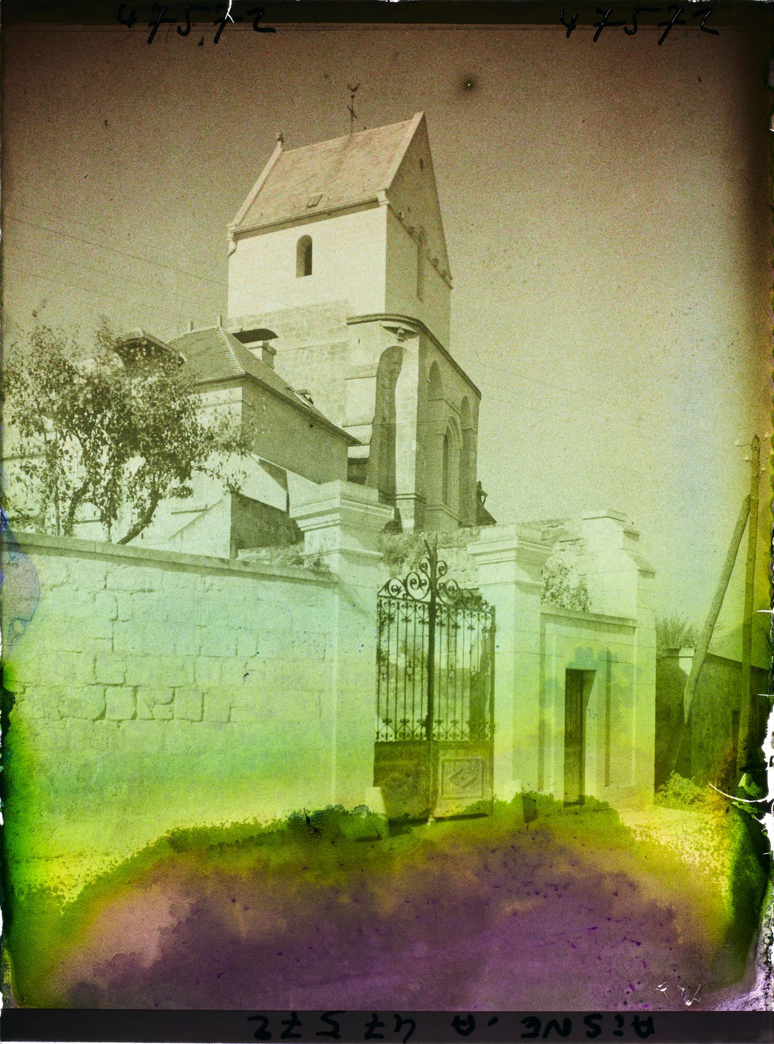 Image représentant France, Laversine, Eglise restaurée