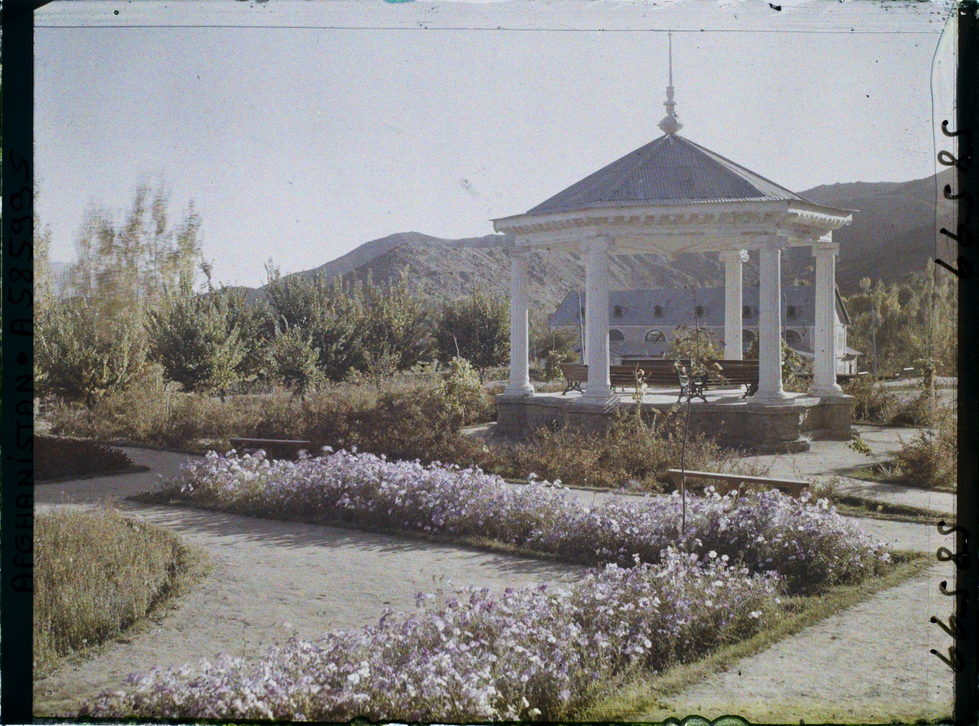 Image représentant Afghanistan, Kaboul, Jardin Public - Le Kiosque à Musique