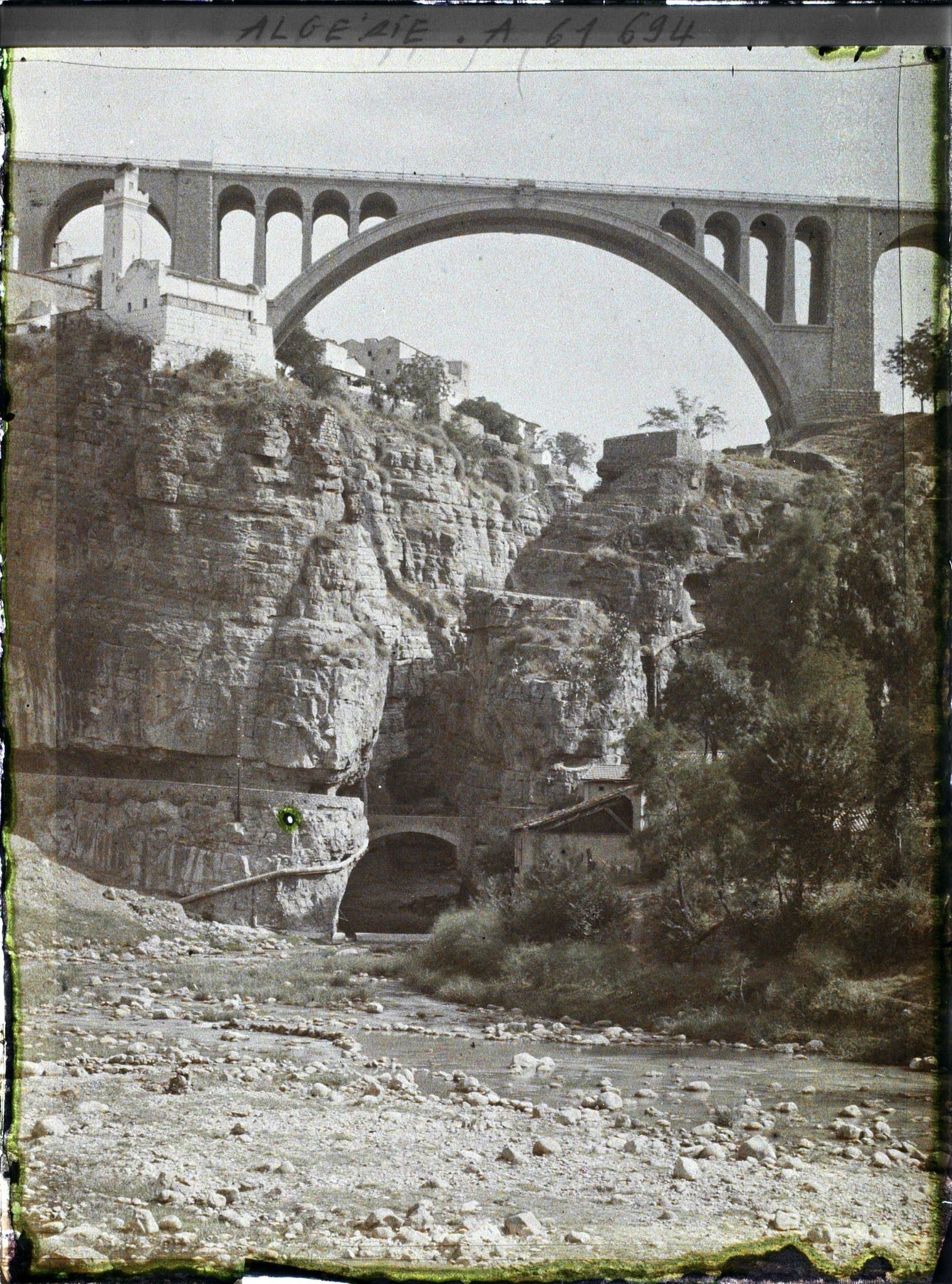 Image représentant Pont de Sidi Rached sur les gorges du Rhumel