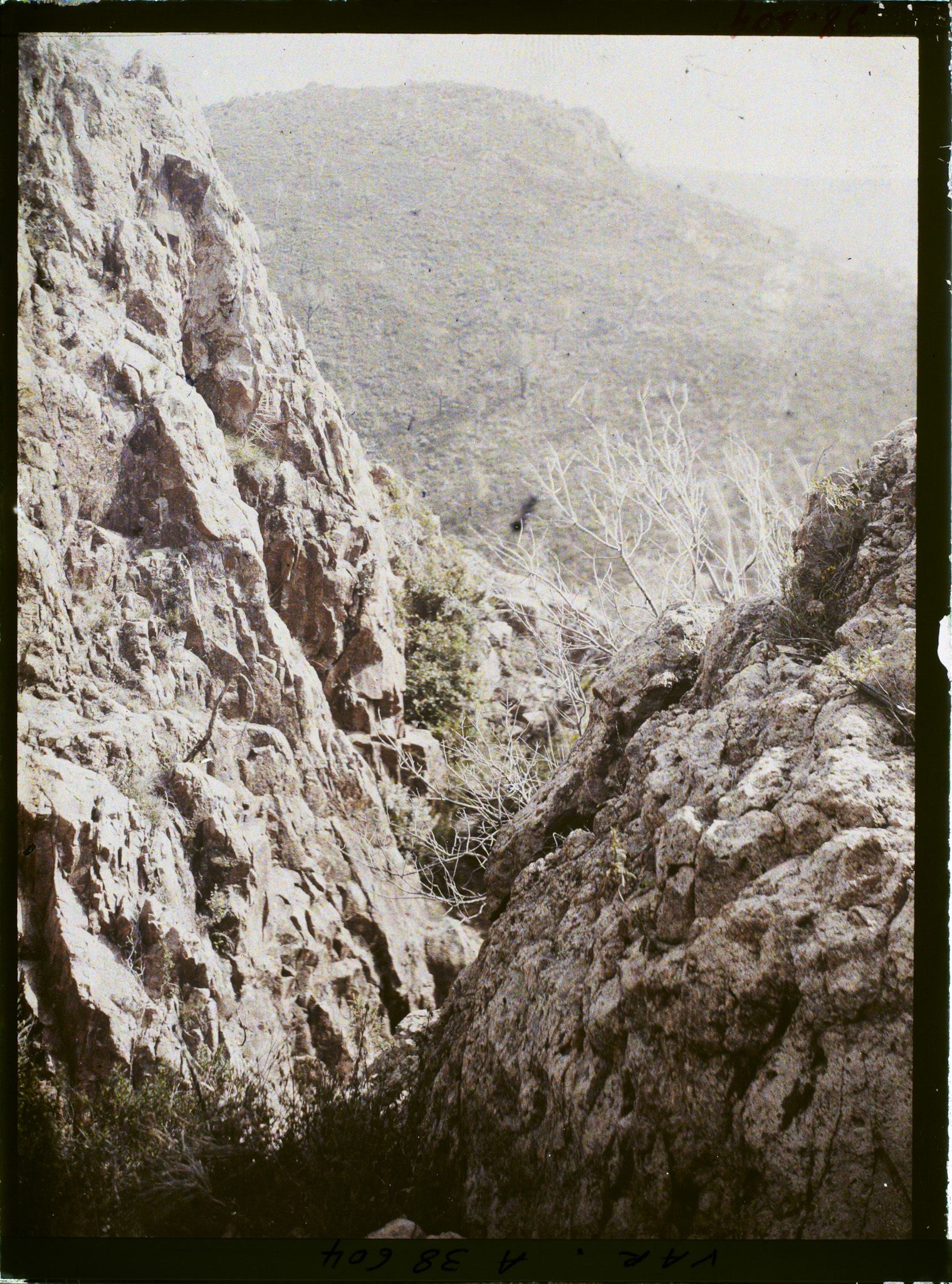 Image représentant Le ravin des roches rouges