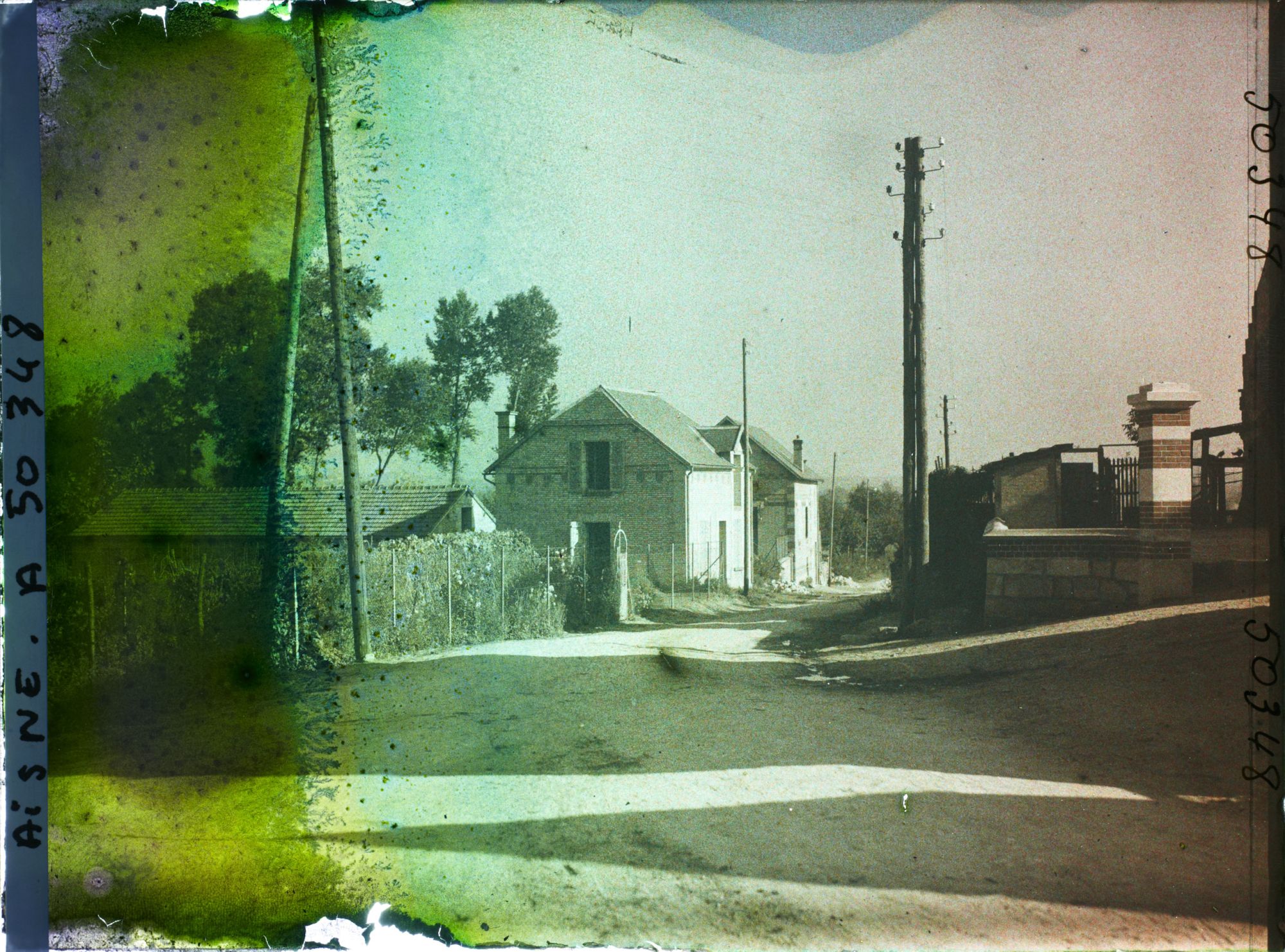 Image représentant France, Pernant, Entrée Sud Est du Village