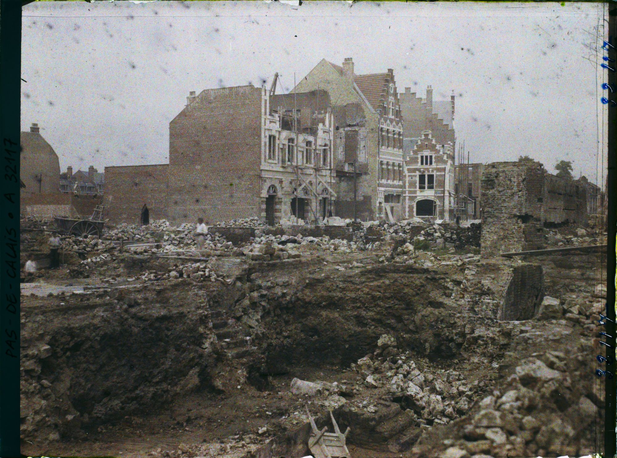 Image représentant France, Béthune, Nouvelles Maisons sur la Grande Place