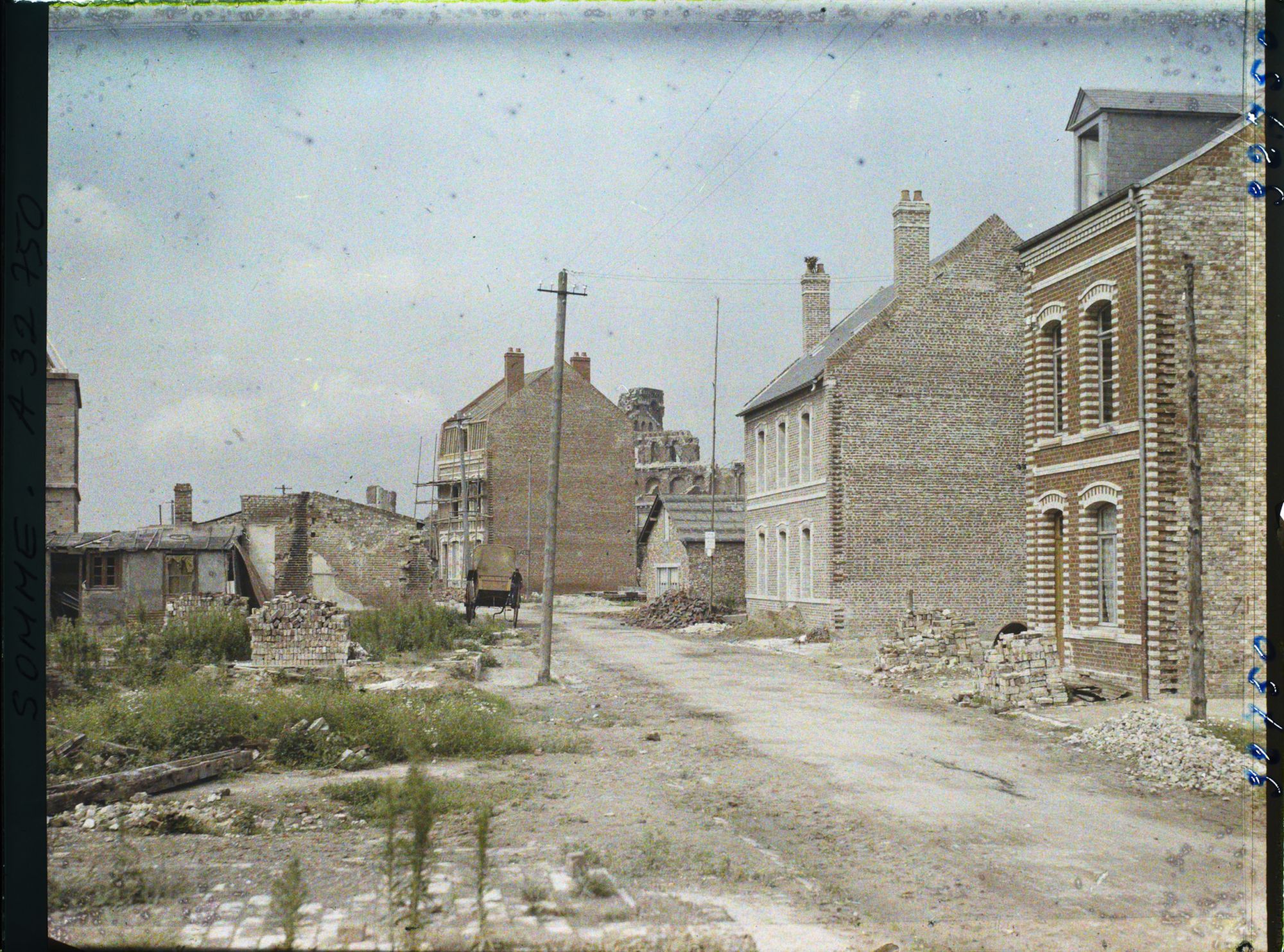 Image représentant France, Albert, Reconstructions Rue des Idieux