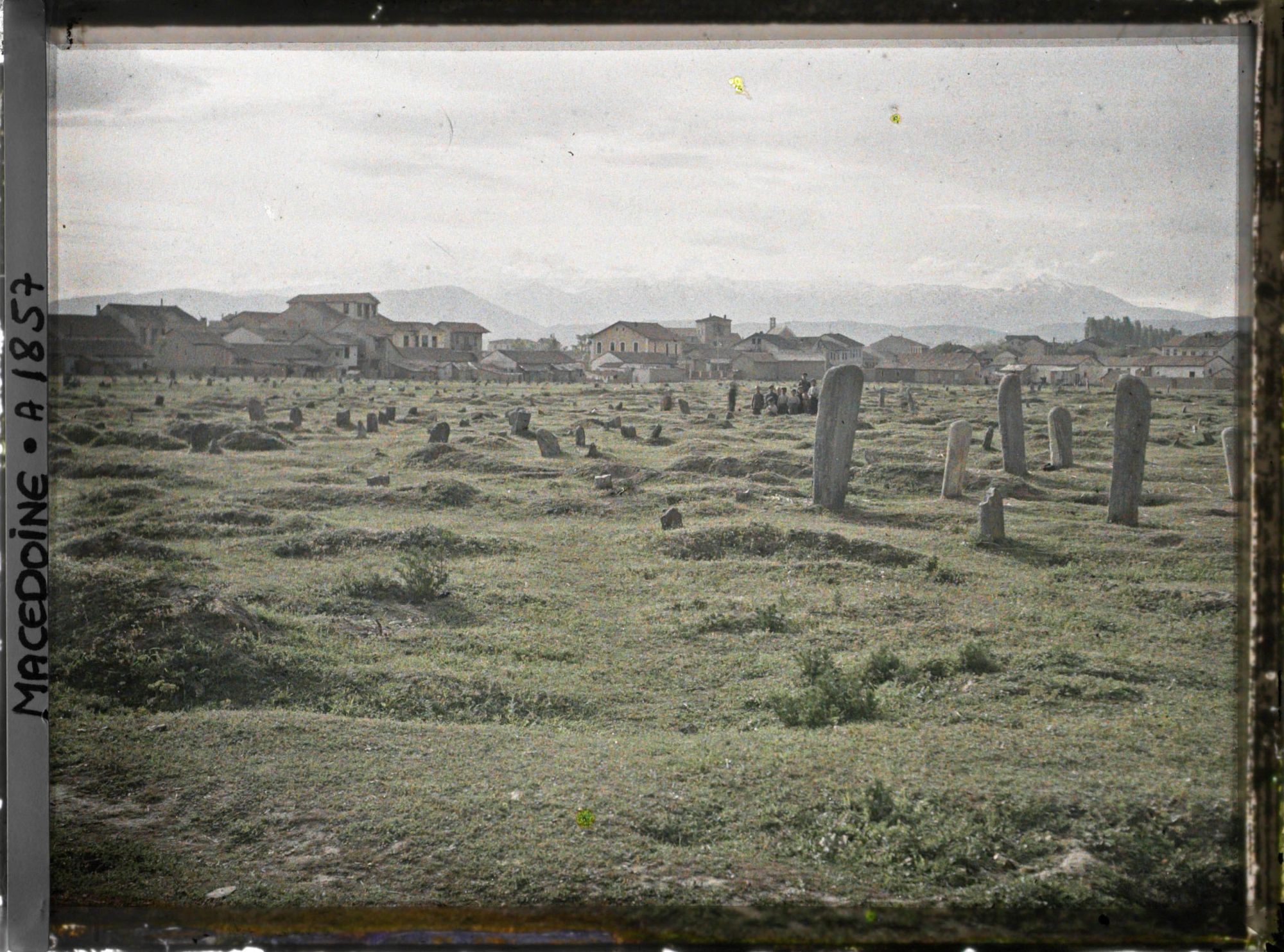 Image représentant Monts Šar, avec à droite le mont Ljuboten