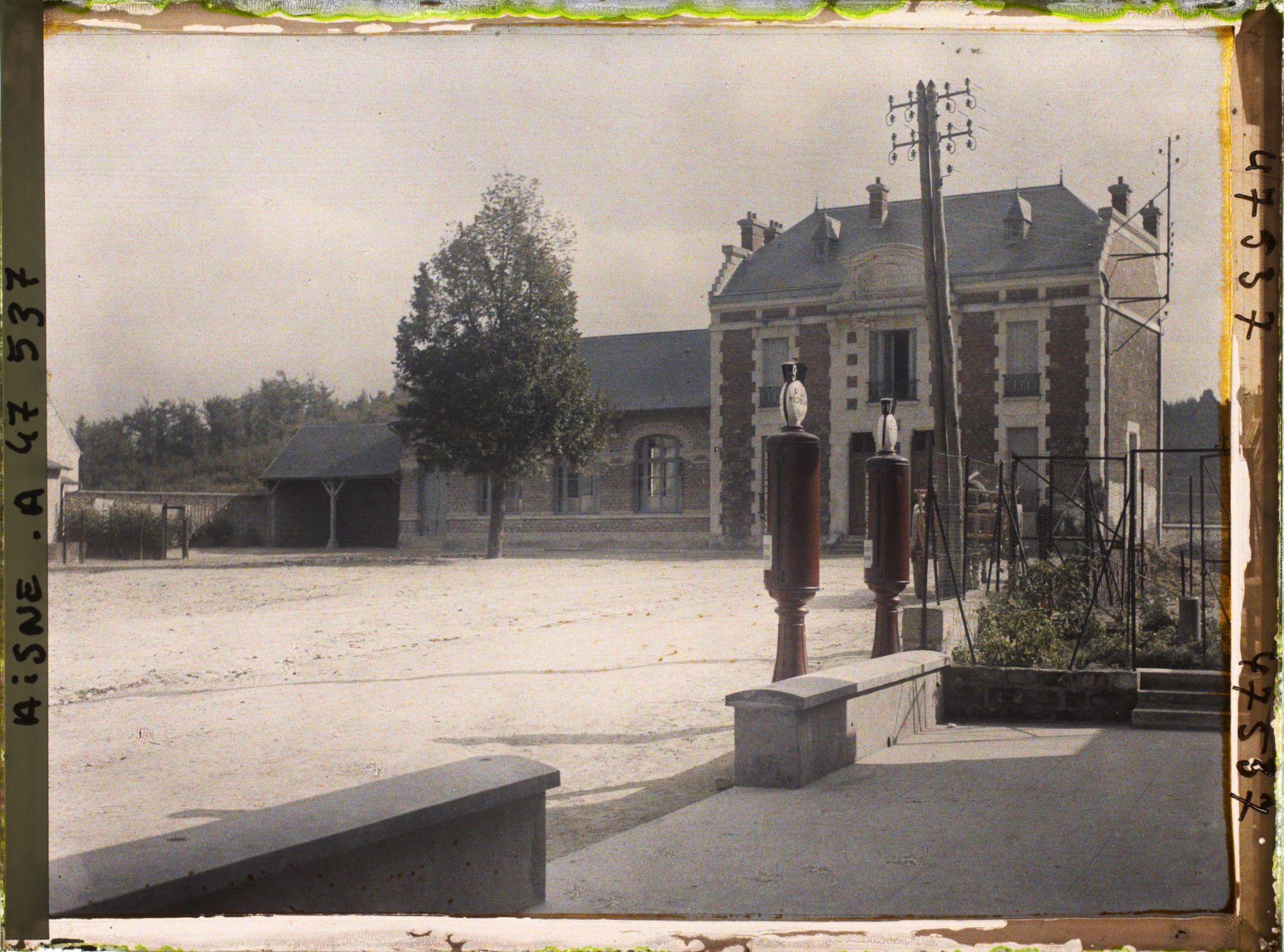 Image représentant France, Margival, Mairie et Ecoles