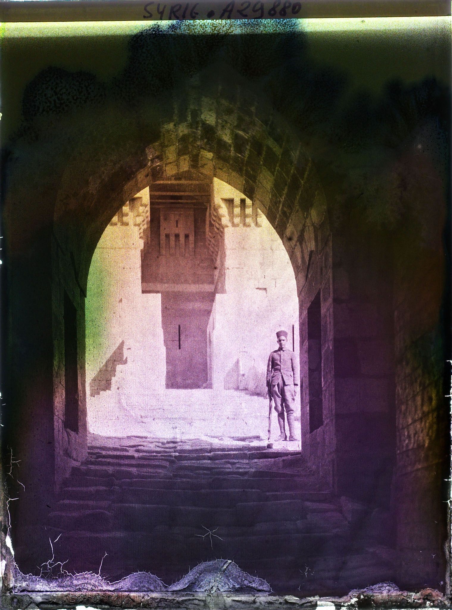 Image représentant Dans la tour de l'entrée de la citadelle