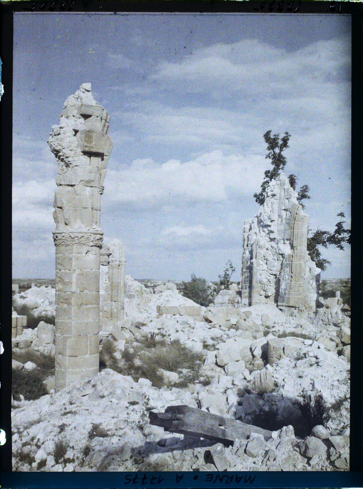 Image représentant France, Souain, L'Eglise