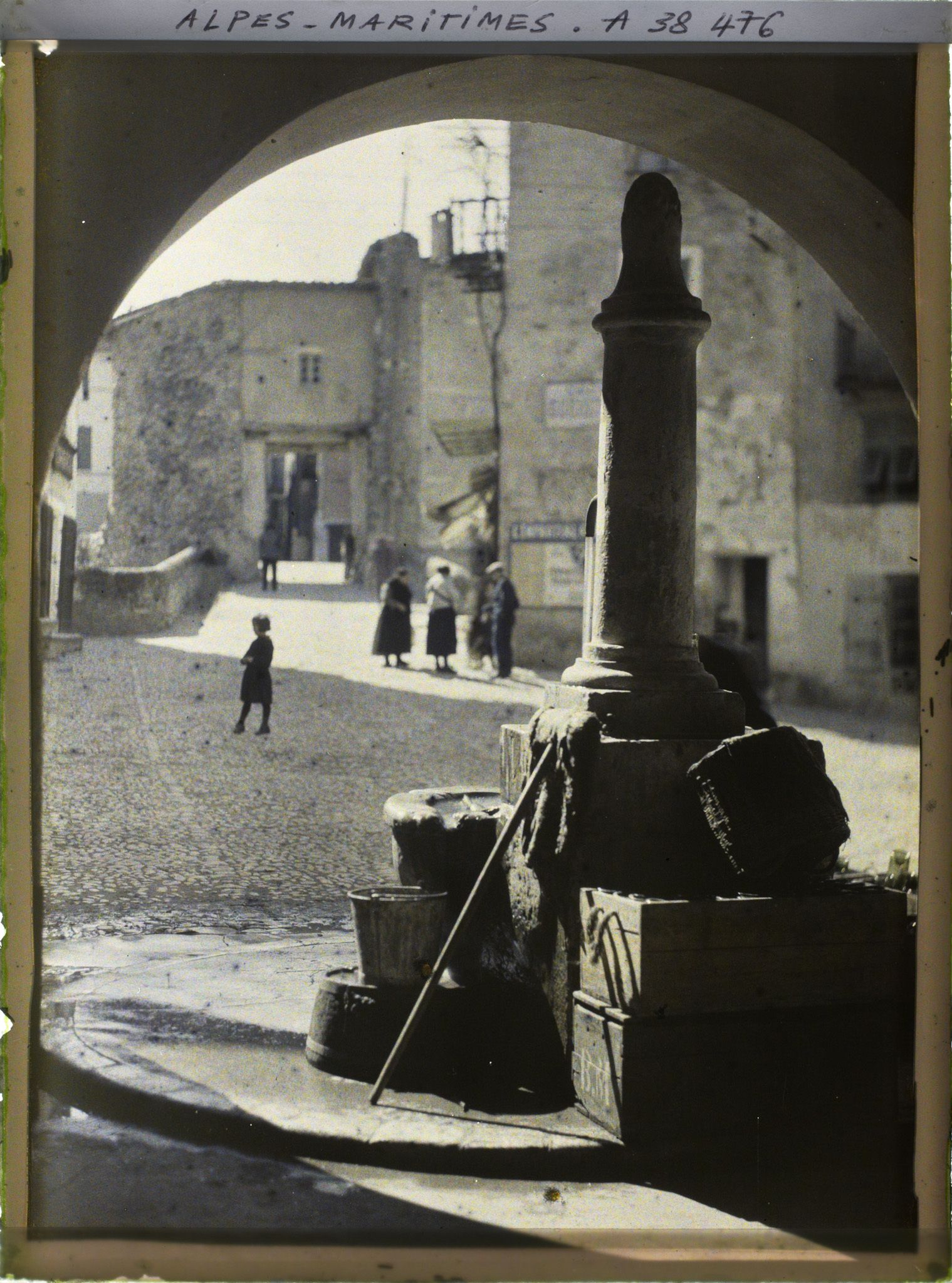 Image représentant La fontaine de la place Saint-Nicolas