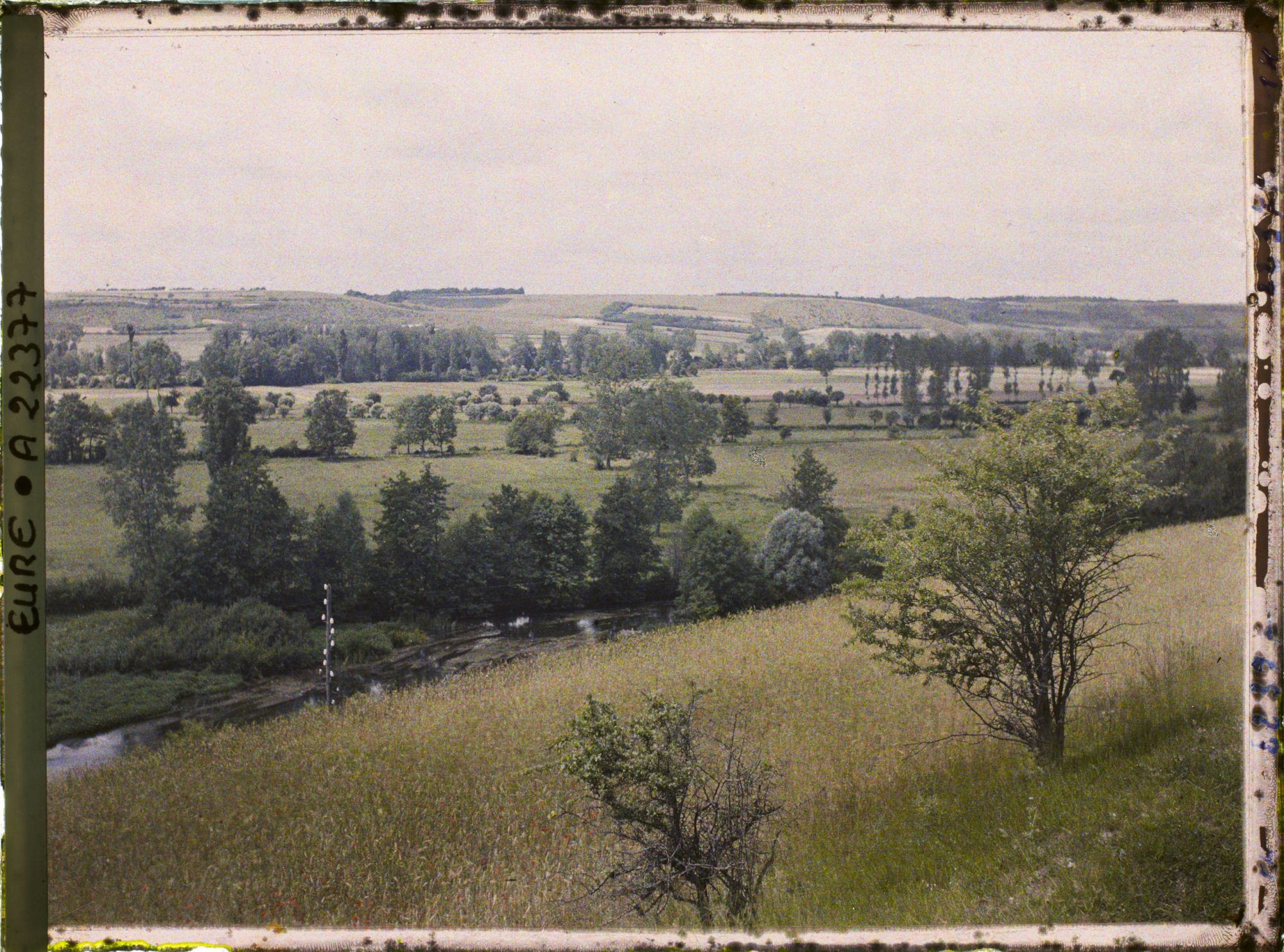 Image représentant L'Eure vue vers l'aval