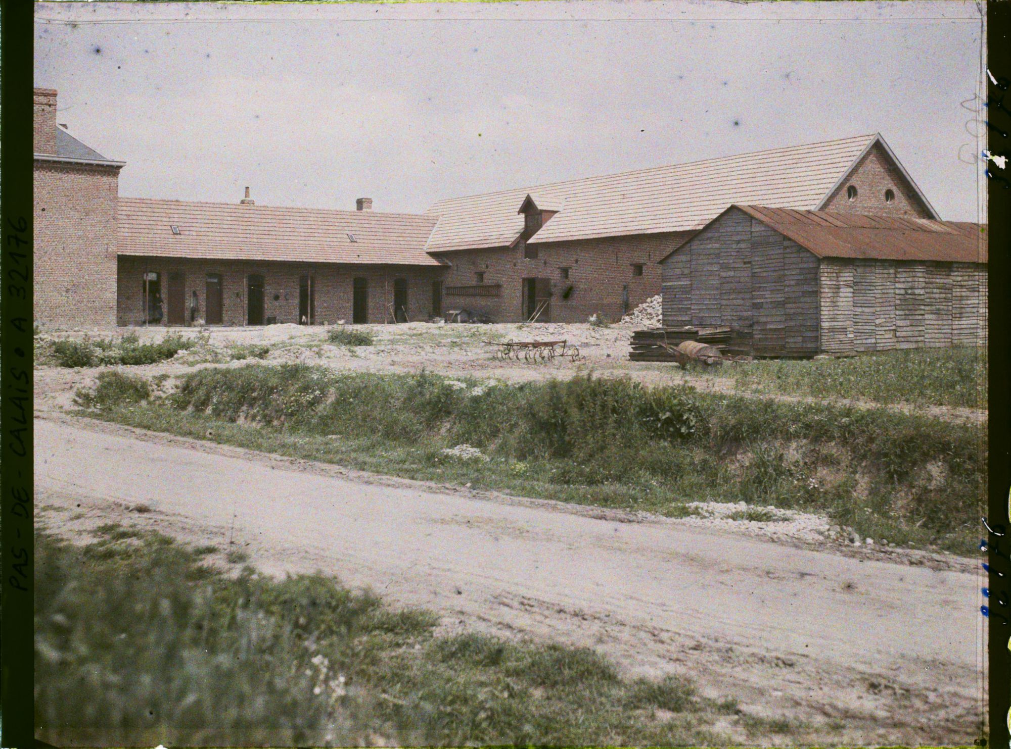 Image représentant France, Givenchy, Grande ferme reconstruite