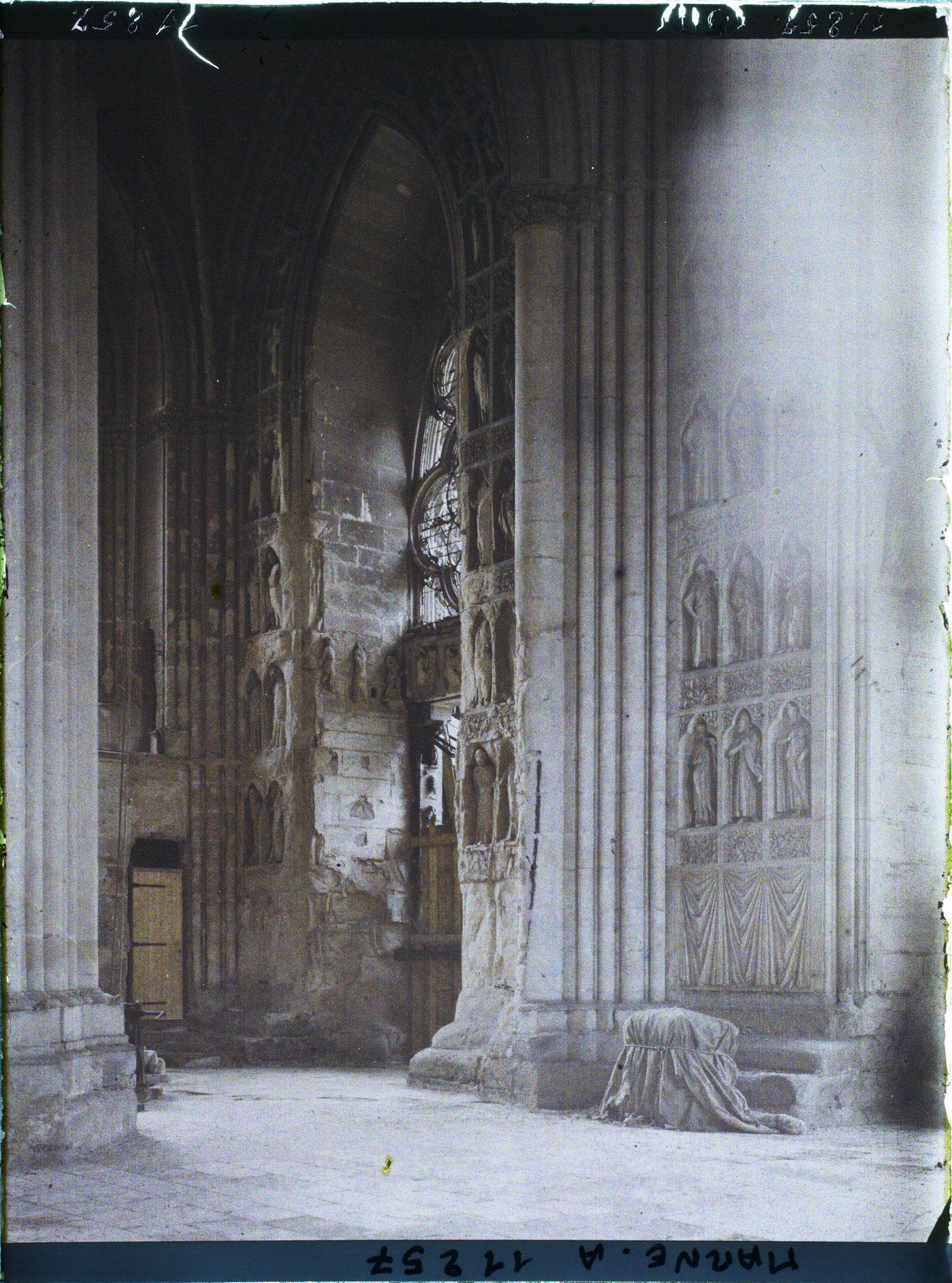 Image représentant Intérieur de la cathédrale