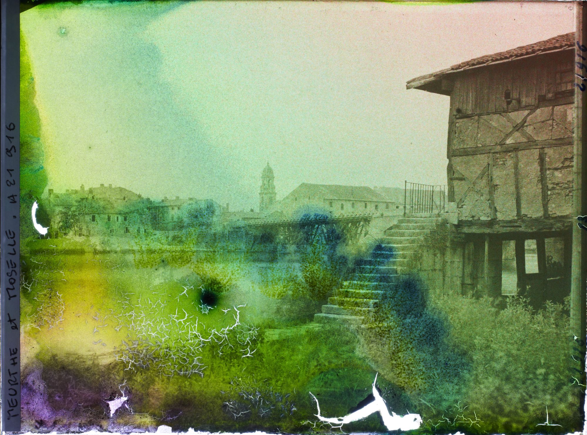 Image représentant France, Pont à Mousson, La Moselle vers l'Eglise St Laurent