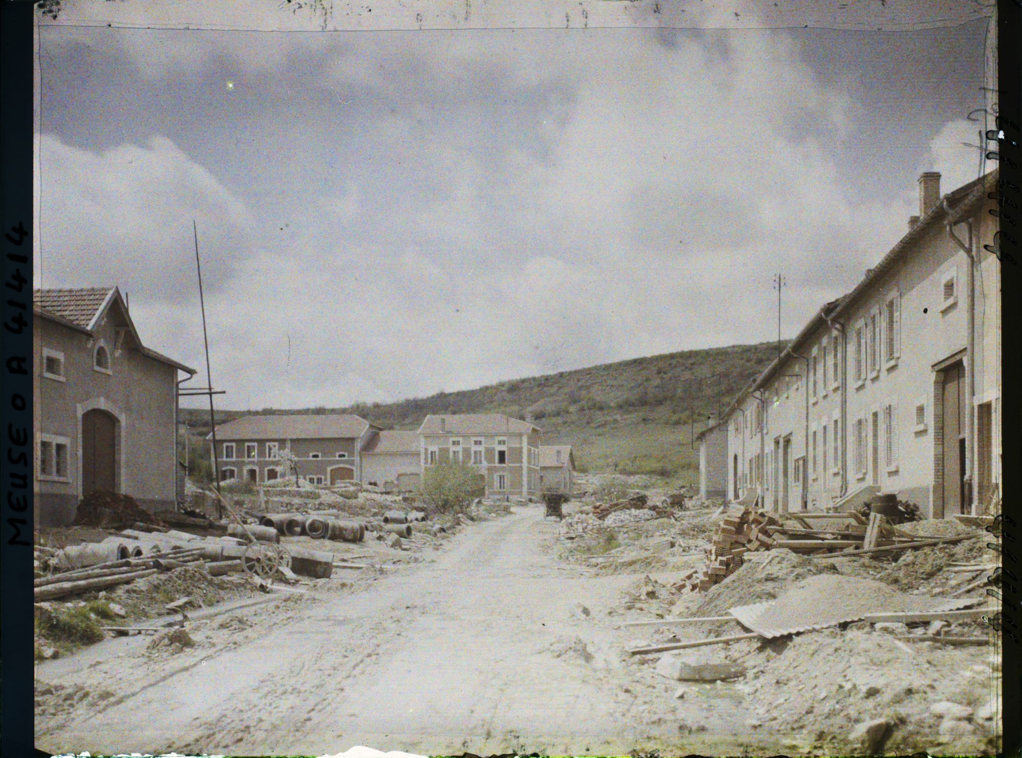 Image représentant France, Combres, Grande rue