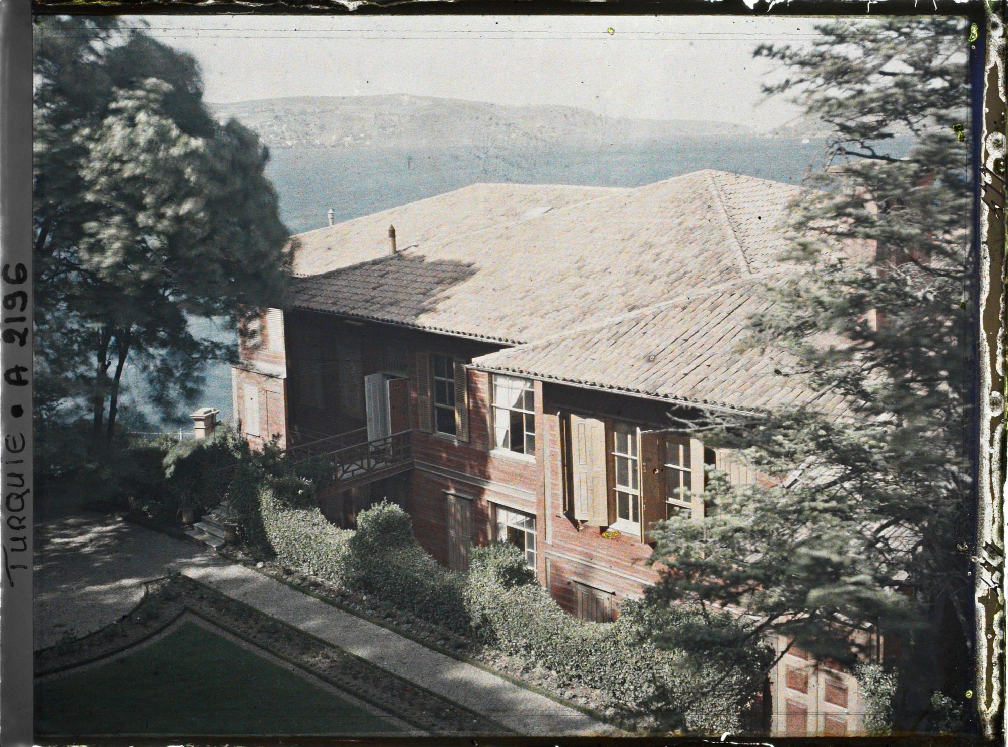 Image représentant Le palais d'été de l'ambassade de France
