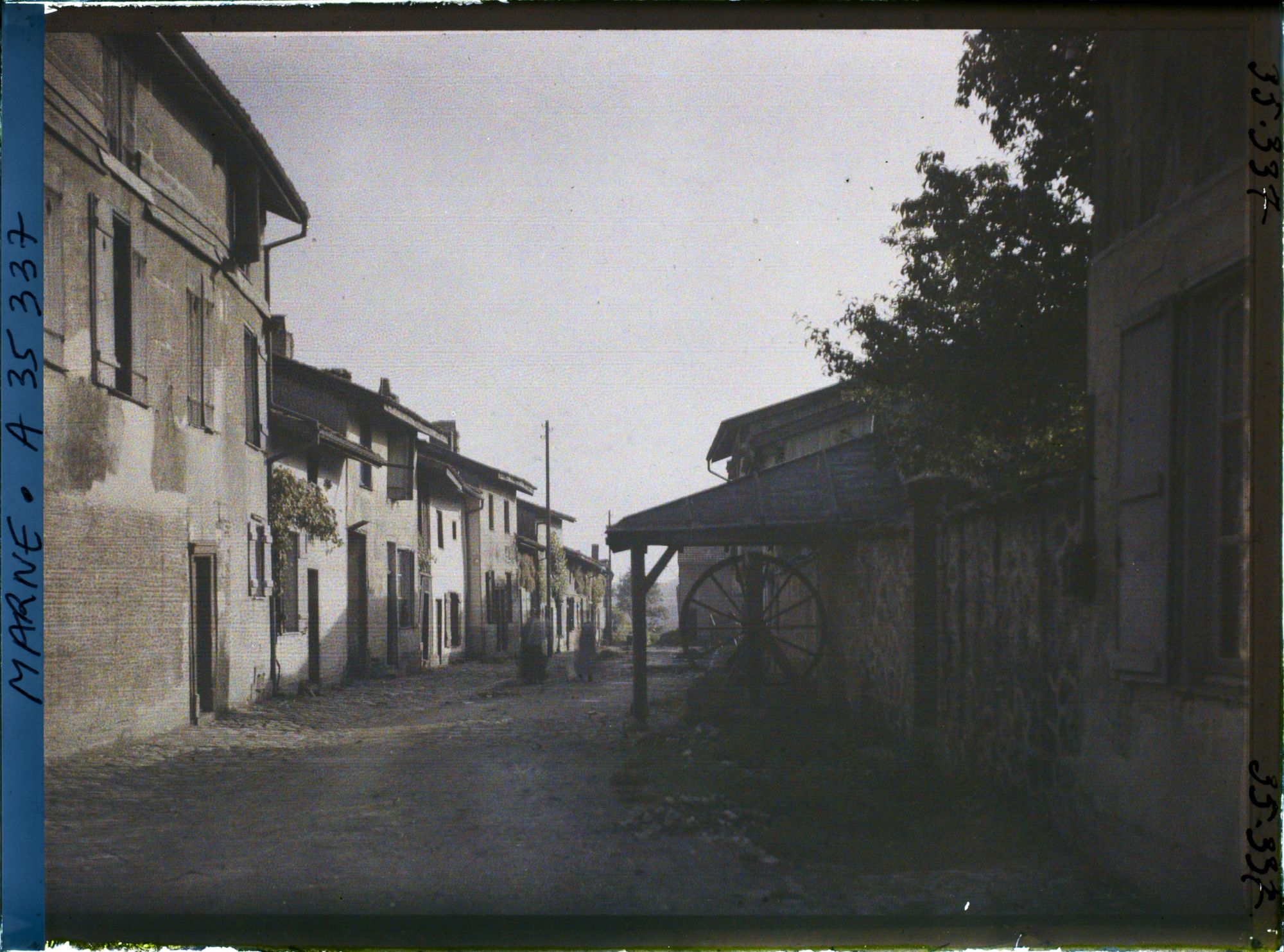 Image représentant France, Ste Menehould le haut, Vieille rue