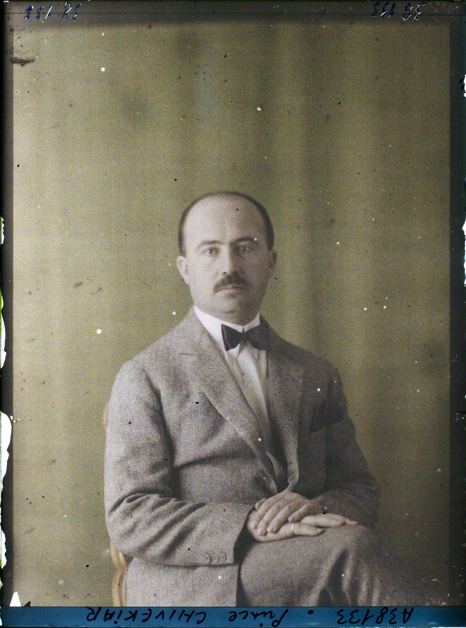 Image représentant Le  https://musee-albert-kahn.s-museum.fr/home/NWQ2OTAwYzNmYjZlZTk1ZWQwODJmMjY4L2dlbmVyaWMtbm90aWNlLXRhYi9hdXRob3JpdHkvNjE3YTc5ZjVjZjhiODk2OGIzMzM3ZDIx/5d6900c3fb6ee95ed082f268/generic-notice-tab/authority/617a79ebcf8b8968b3336ade prince Chivekiar