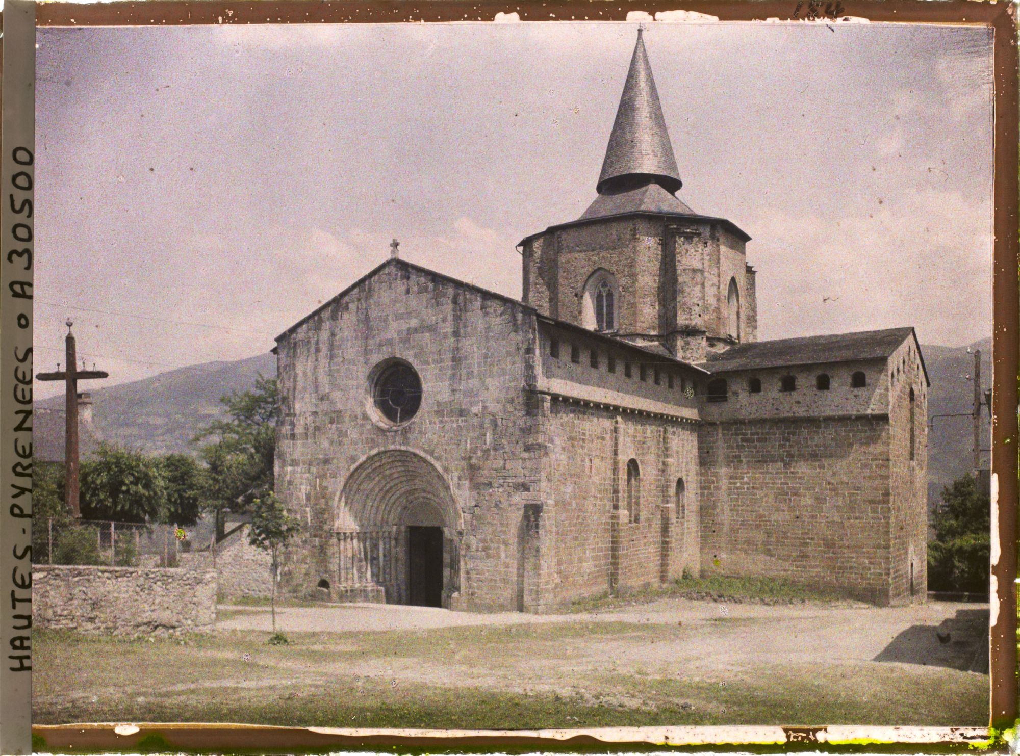 Image représentant Ensemble de l'Eglise