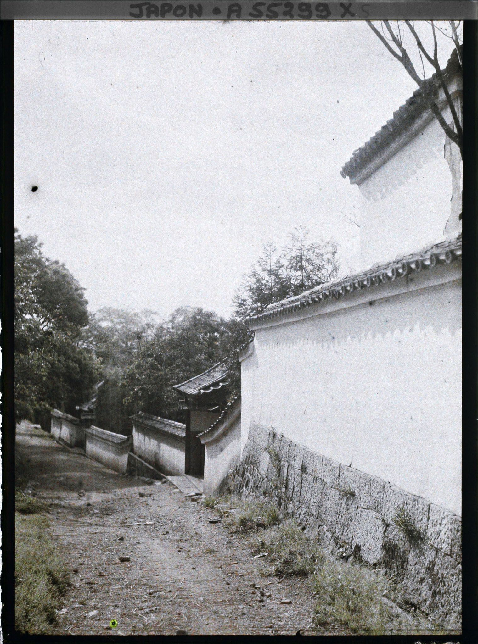 Image représentant mur de clôture (construction particulière à la ville de Kyôto)