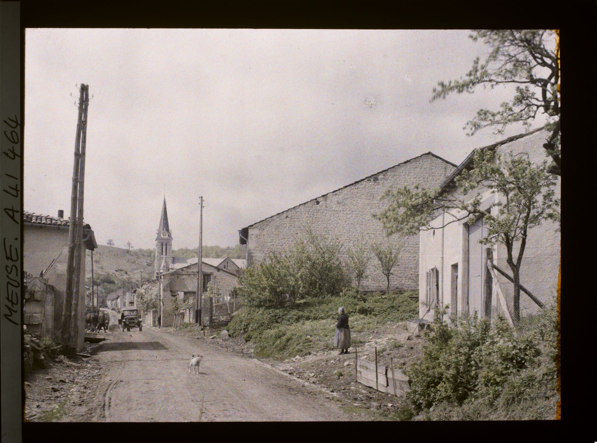 Image représentant France, Woinville, Entrée du Village