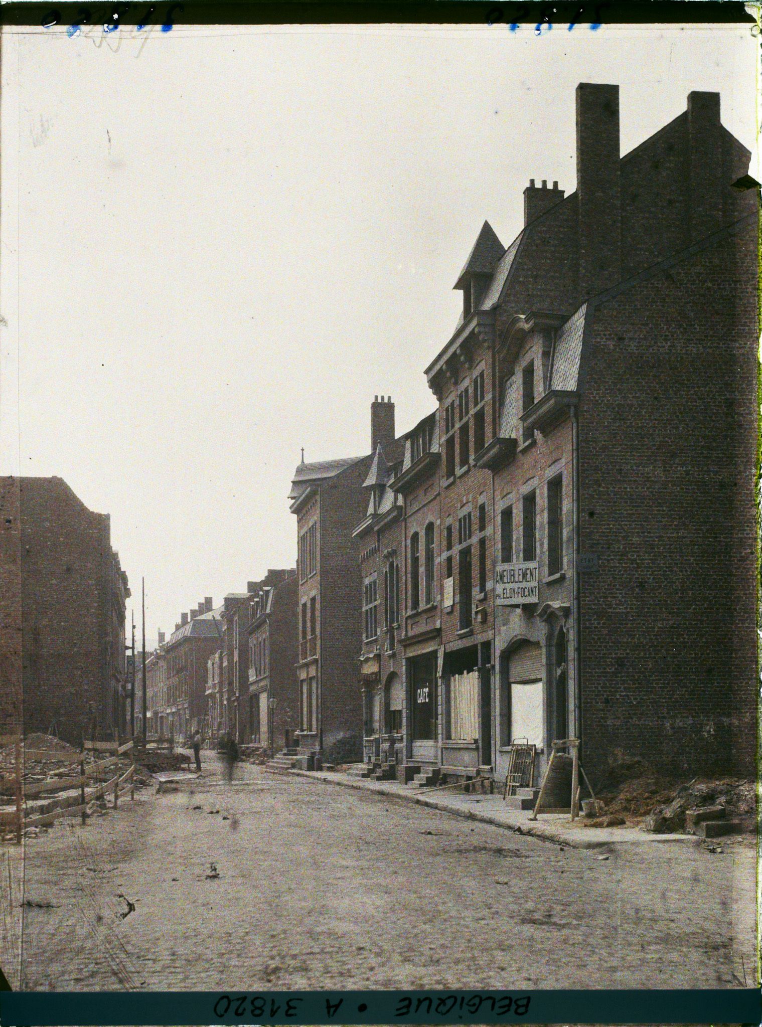 Image représentant Belgique, Dinant, Rue des Orfèvres, maisons rebâties