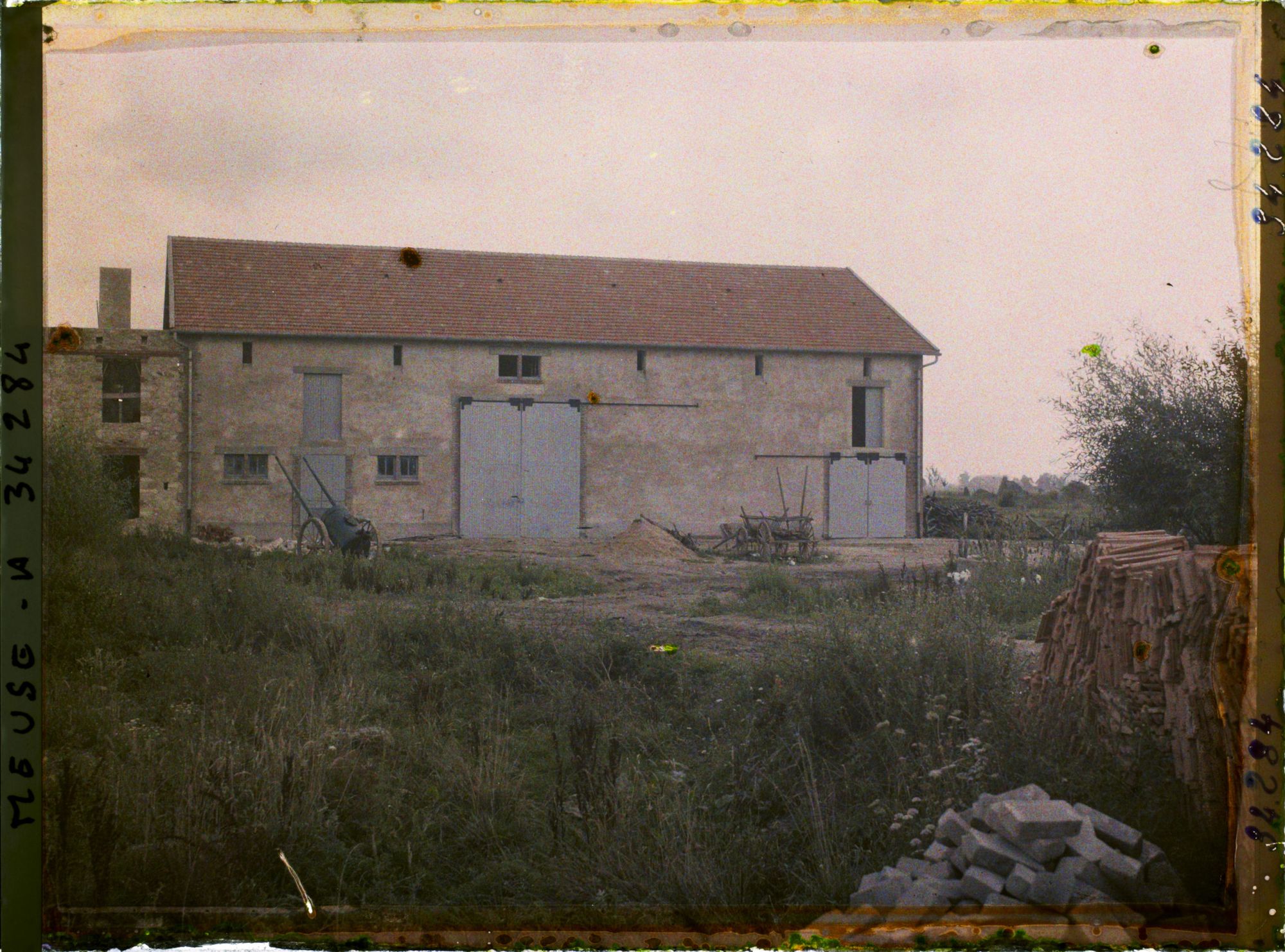 Image représentant France, Fresnes en Woëvre, Ferme reconstruite
