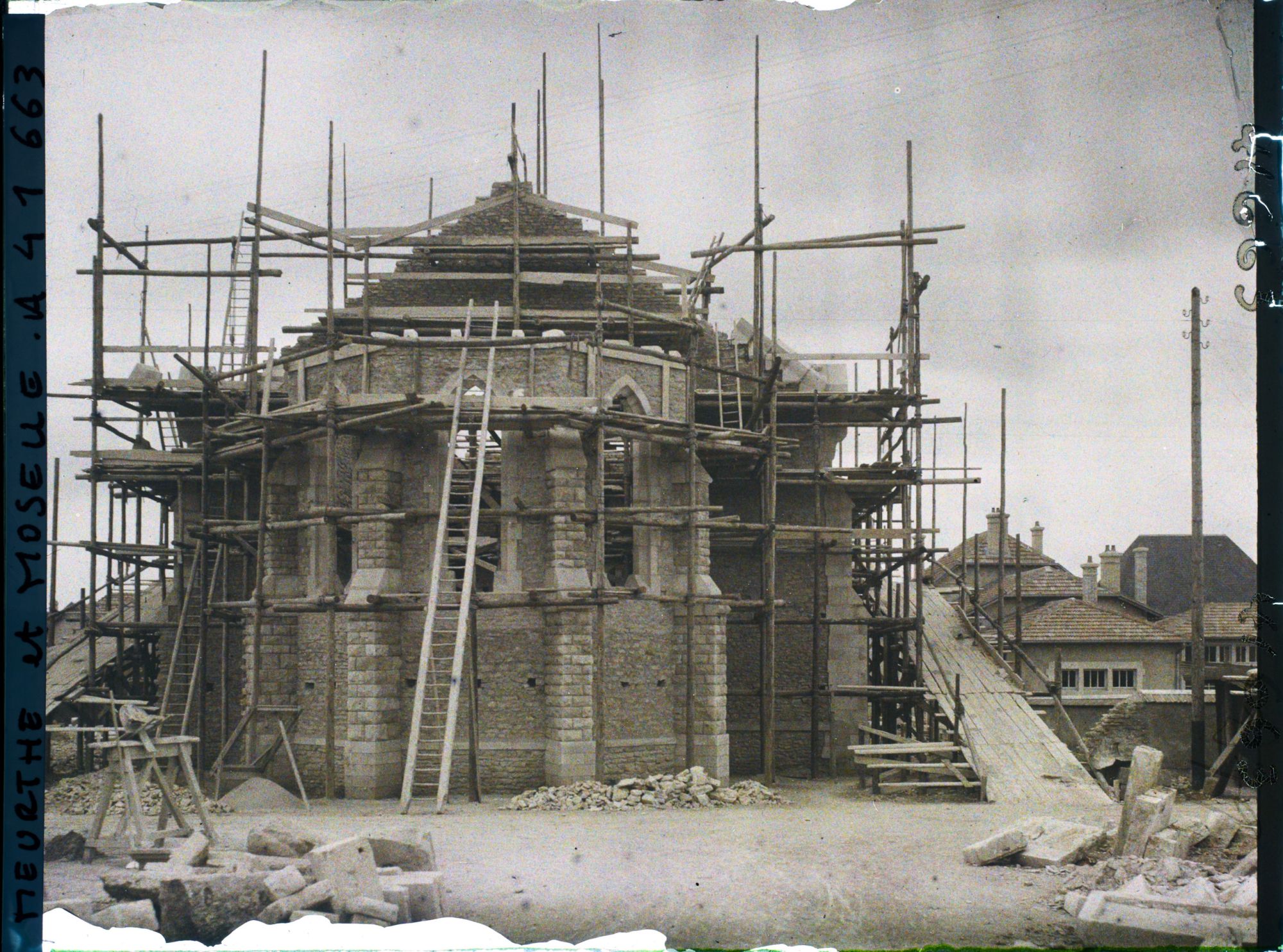 Image représentant France, Flirey, Abside de la nouvelle Eglise