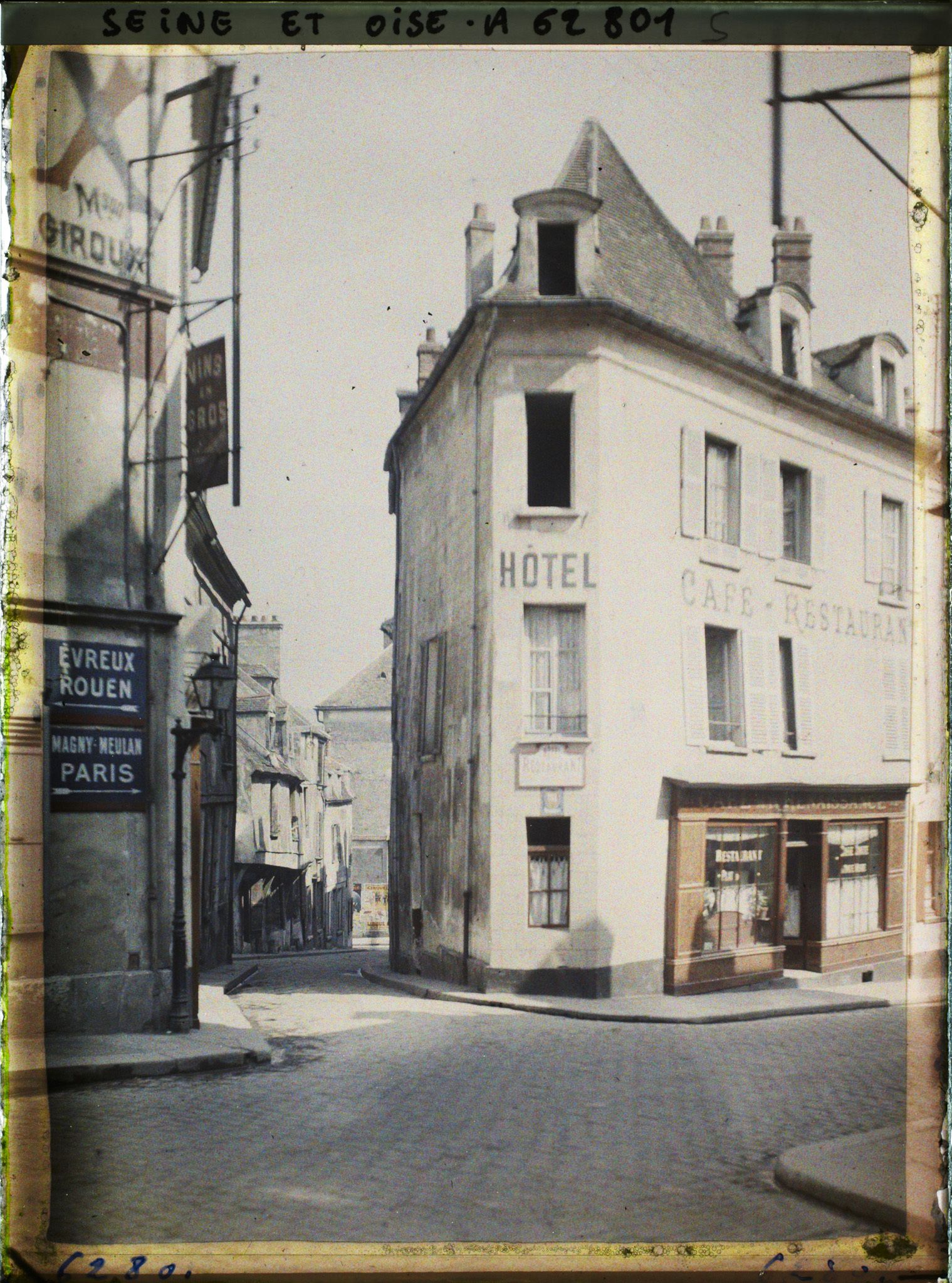 Image représentant Ile de France, Mantes, Vieilles Maisons