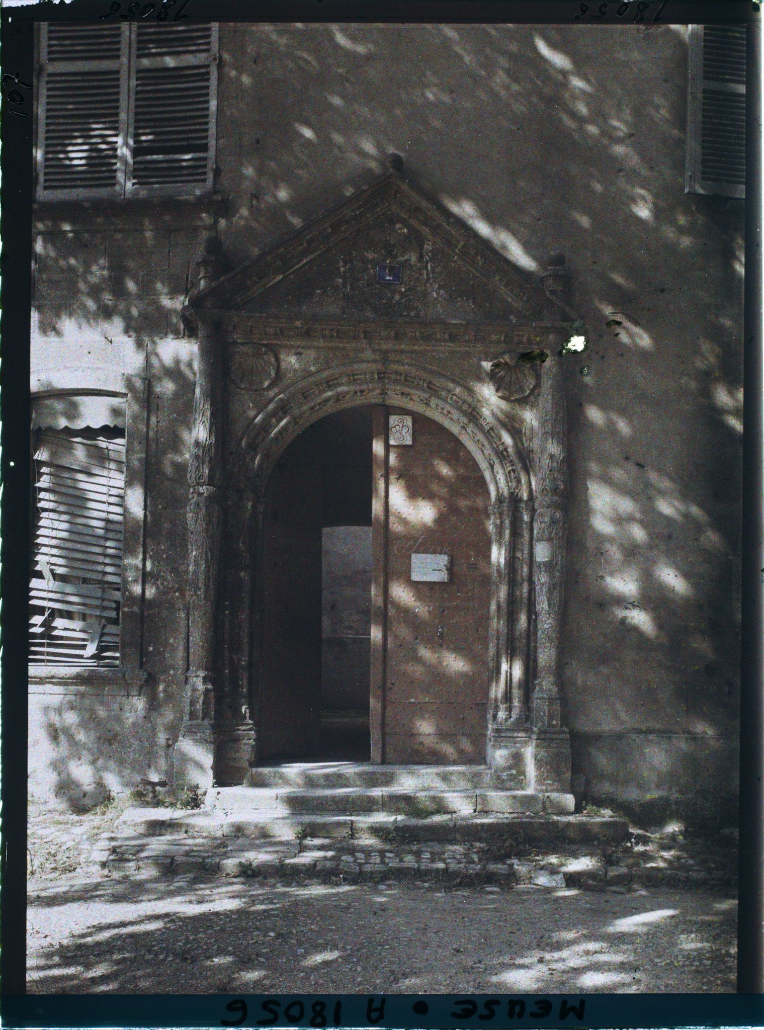 Image représentant France, Verdun, Place de la Madeleine, une vieille Porte