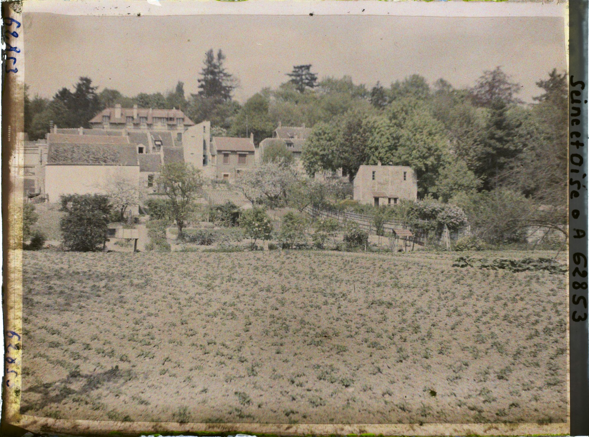 Image représentant Seine et Oise, St Nom la Bretèche, Jardins et Maisons