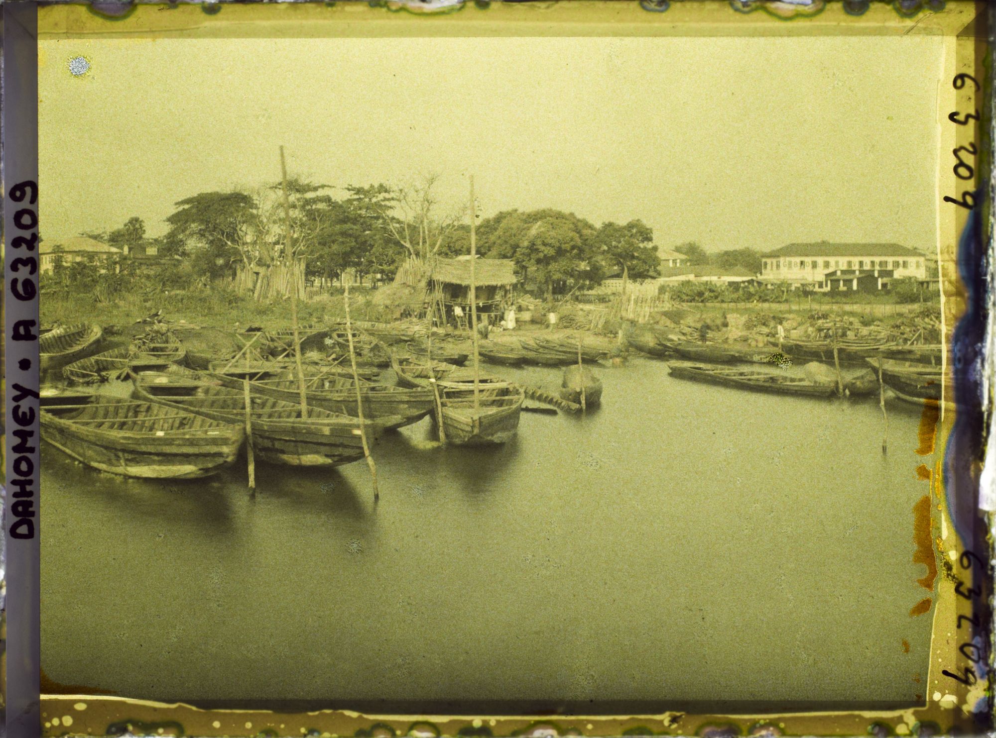 Image représentant Les rives de la lagune