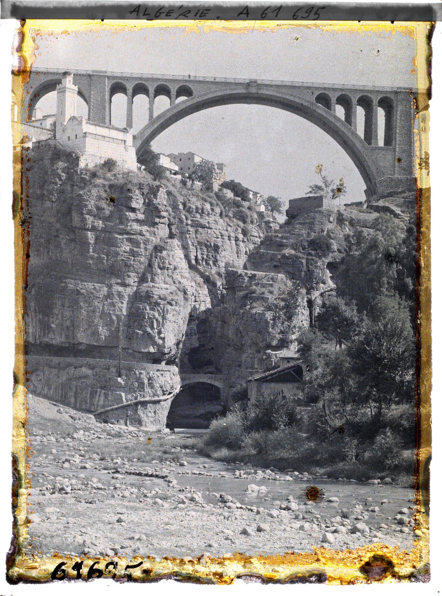Image représentant Pont de Sidi Rached sur les gorges du Rhumel