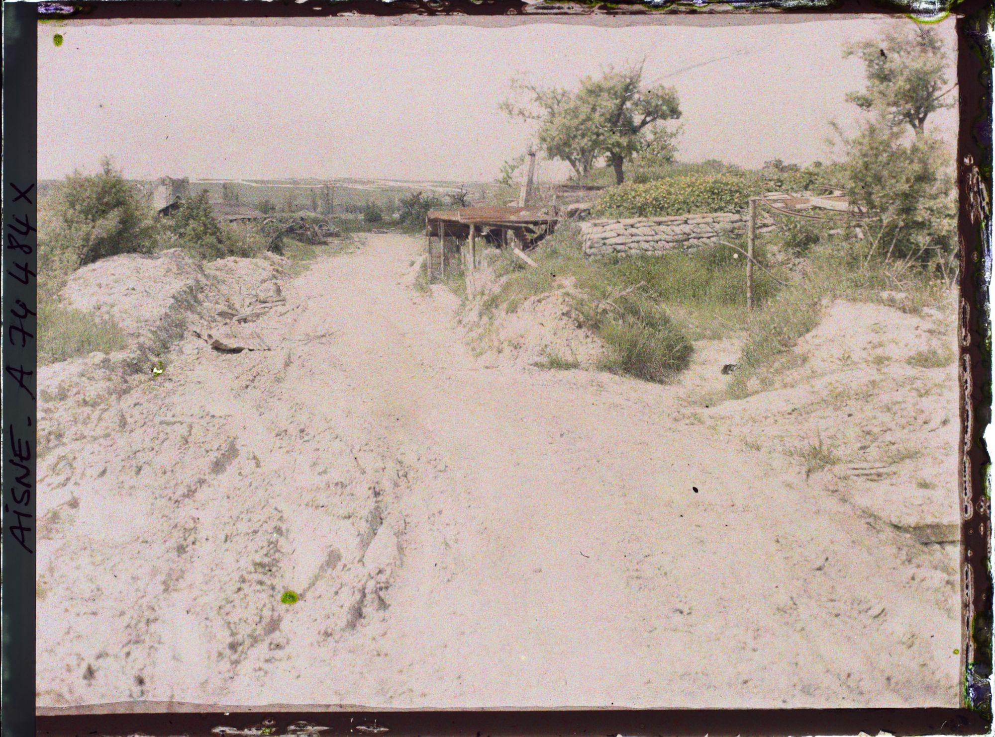 Image représentant Route bordée de cagnas