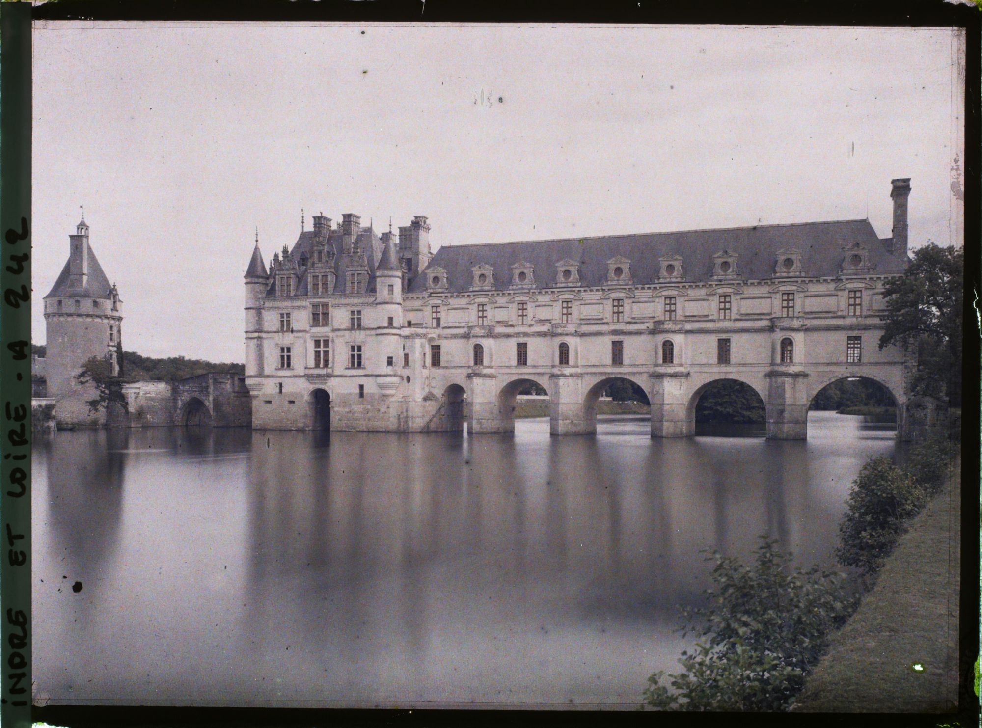 Image représentant Le château sur le Cher