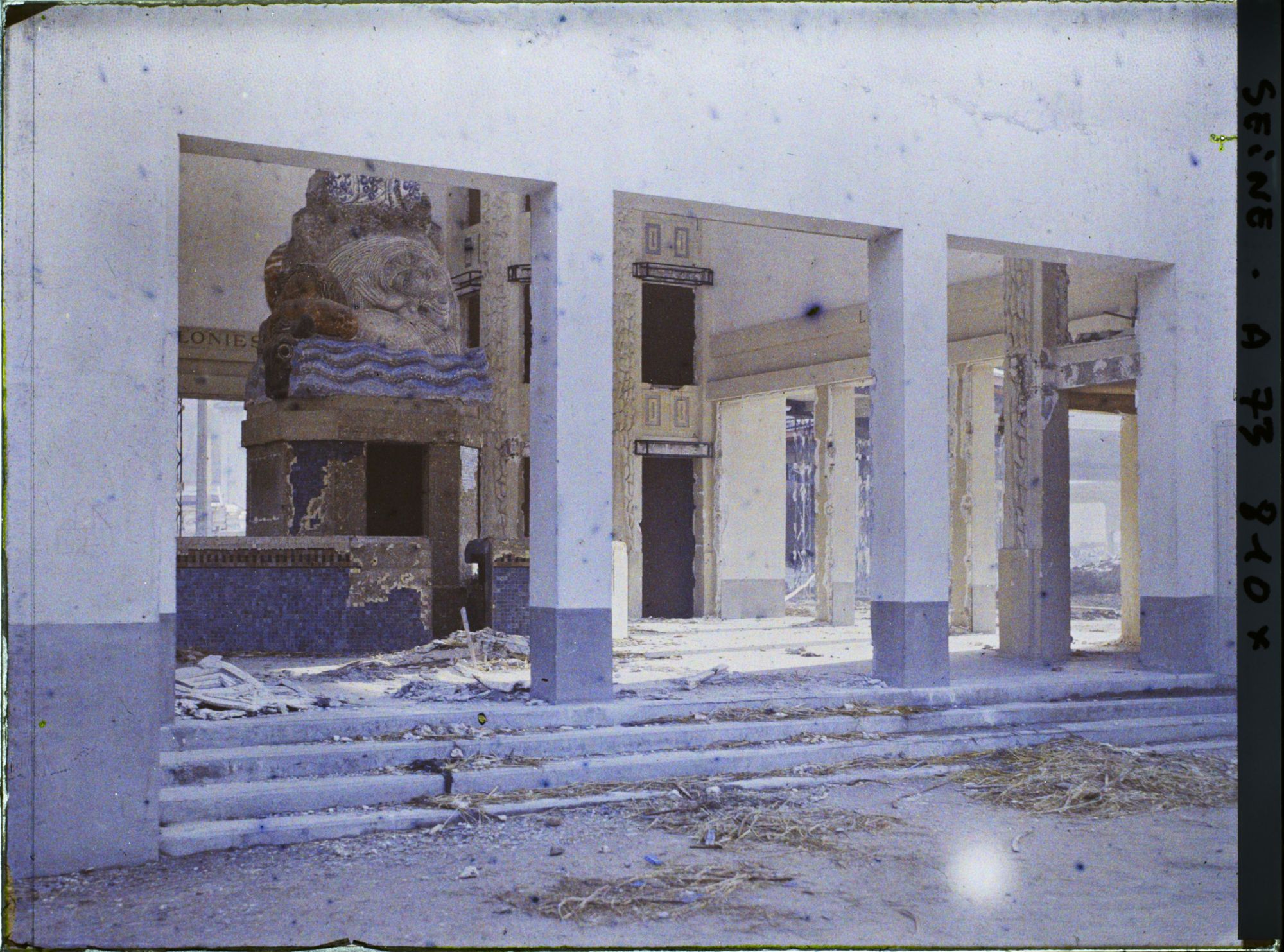 Image représentant L'exposition des arts décoratifs, démolition de la tour de Bordeaux