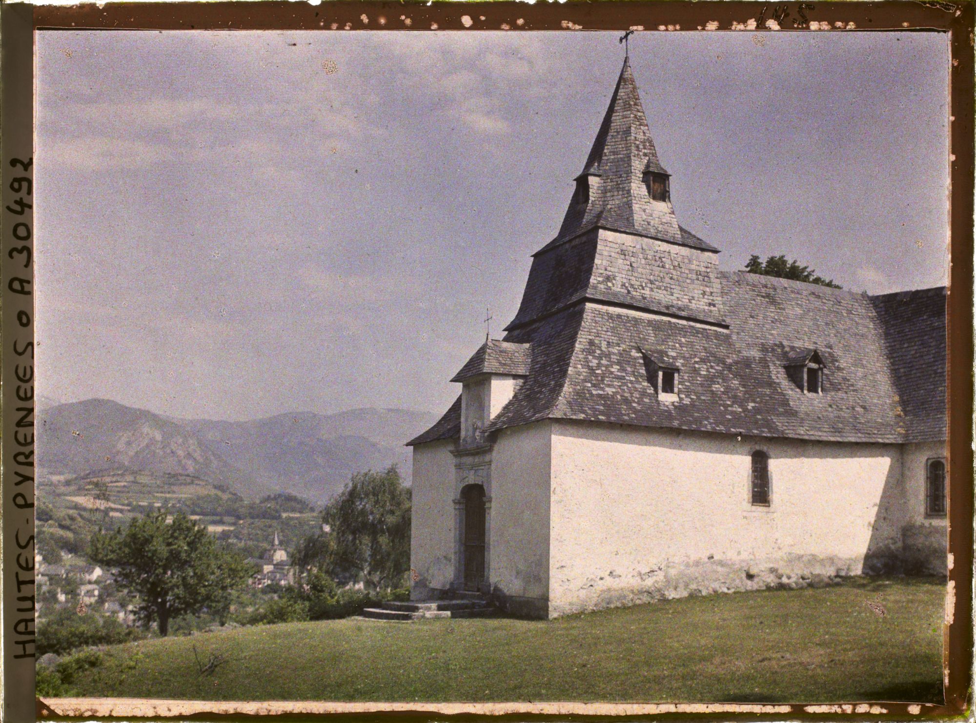 Image représentant France, St Savin, La Chapelle de Piétat