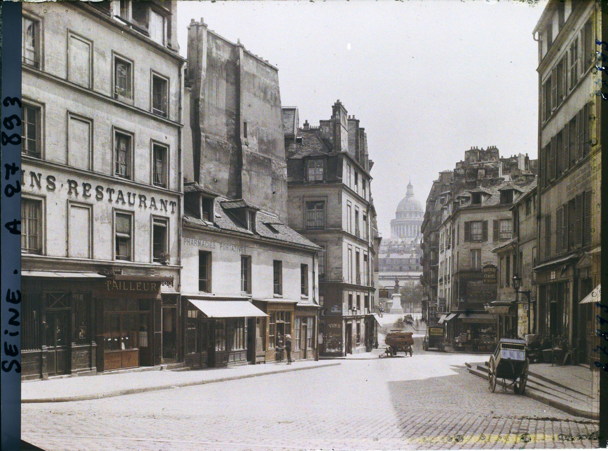 Image représentant La rue du Haut-Pavé en direction du Panthéon