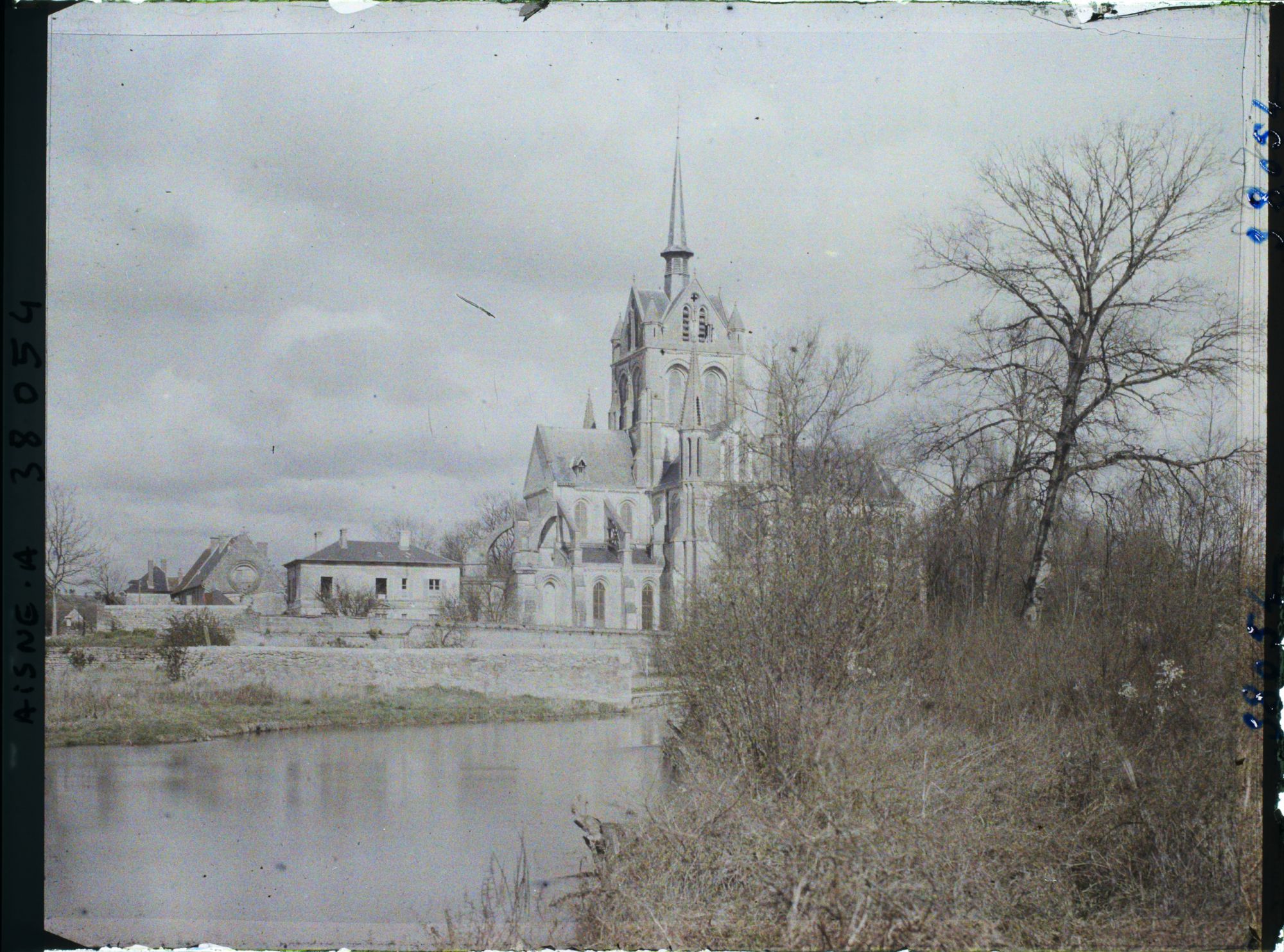 Image représentant France, Braine, Vue vers l'Eglise
