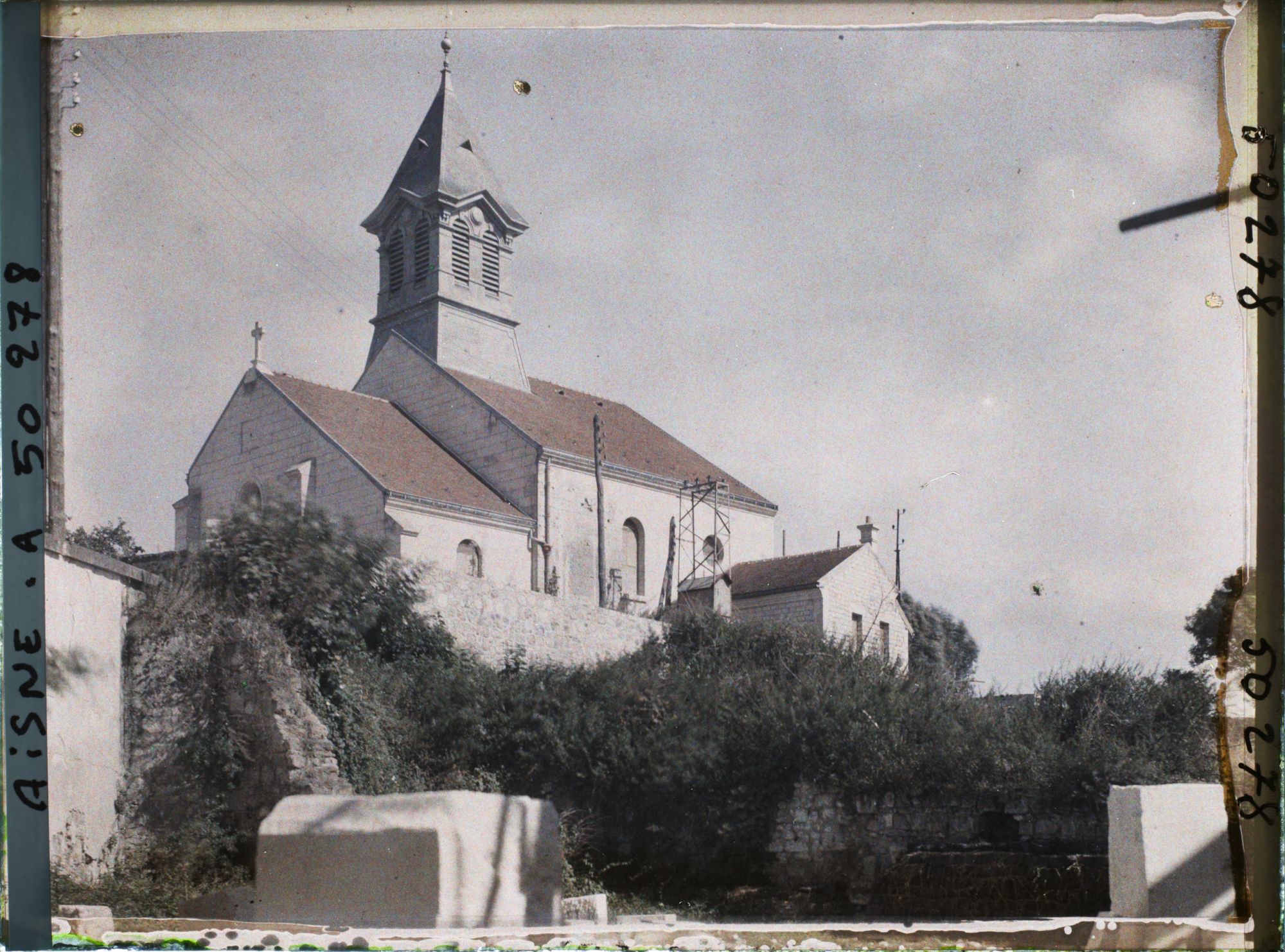 Image représentant France, Celles s/ Aisne, Eglise refaite