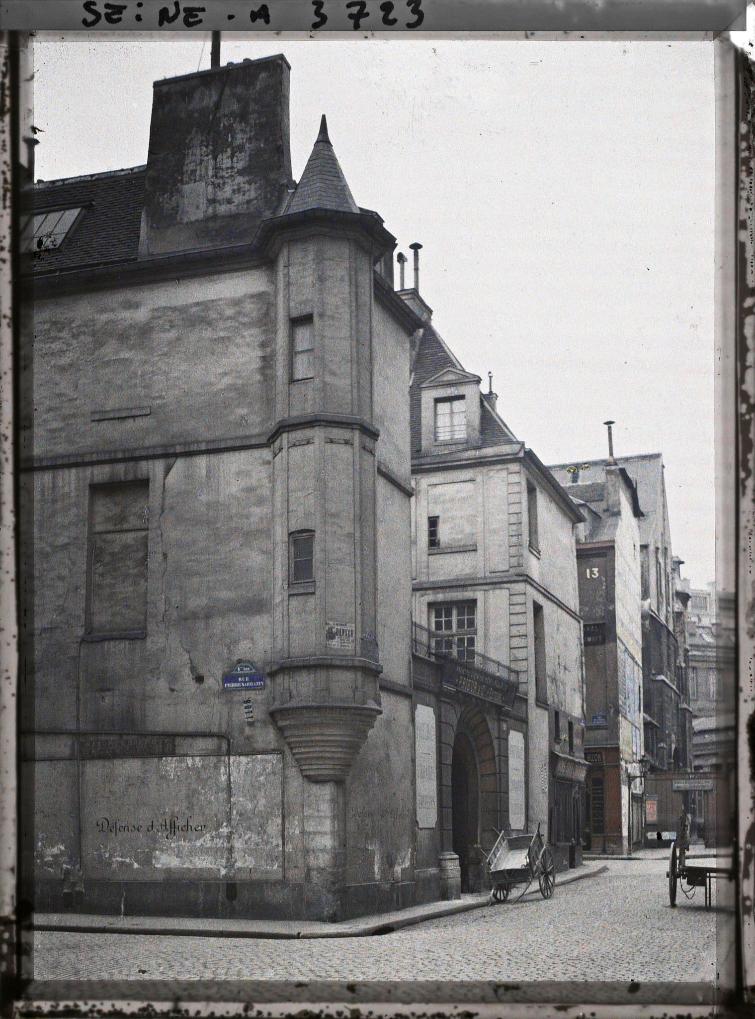 Image représentant L'angle des rues Hautefeuille et Pierre-Sarrazin