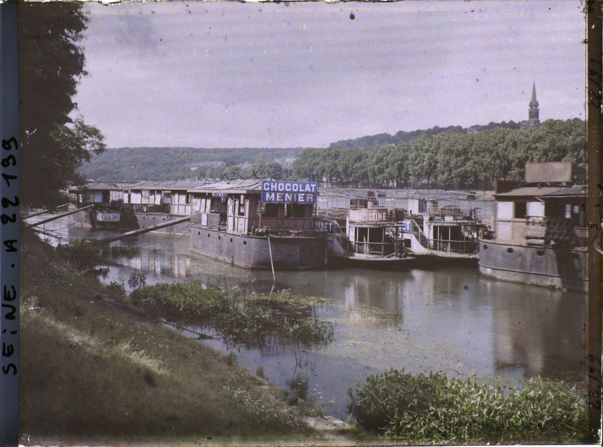 Image représentant Bateaux parisiens sur la Seine