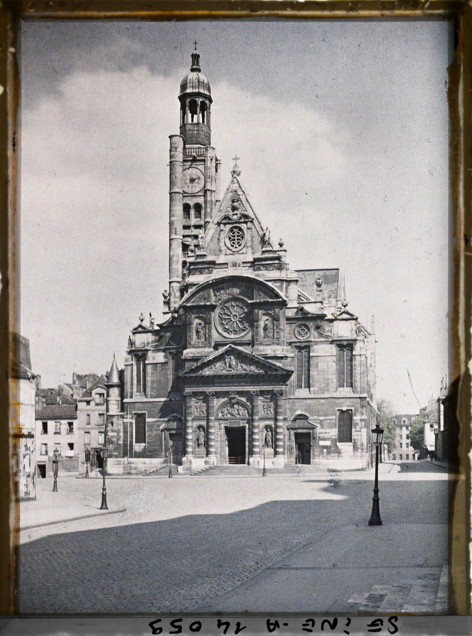 Image représentant L'église Saint-Etienne-du-Mont place Sainte-Geneviève