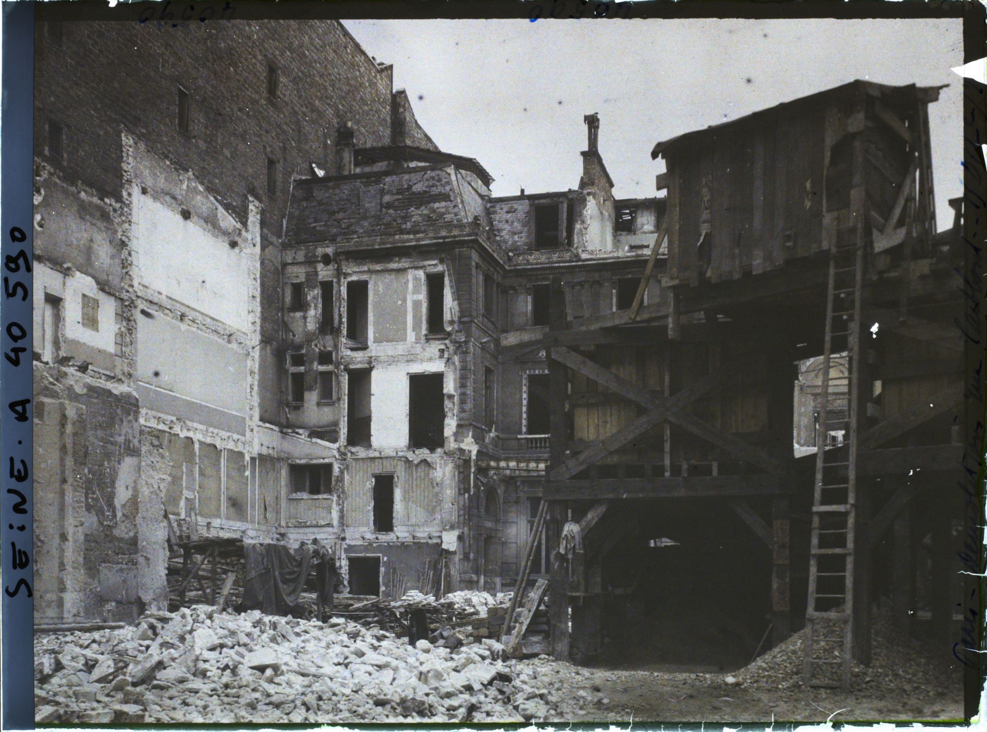 Image représentant Le prolongement du boulevard Haussmann, démolitions rue Taitbout