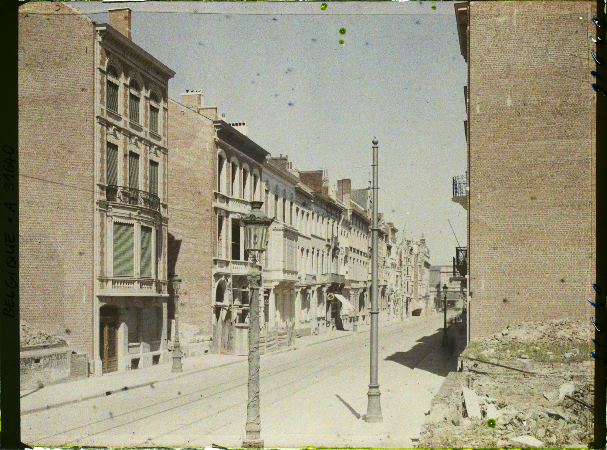 Image représentant Belgique, Louvain, La Rue des Alliés reconstruite vers la Gare