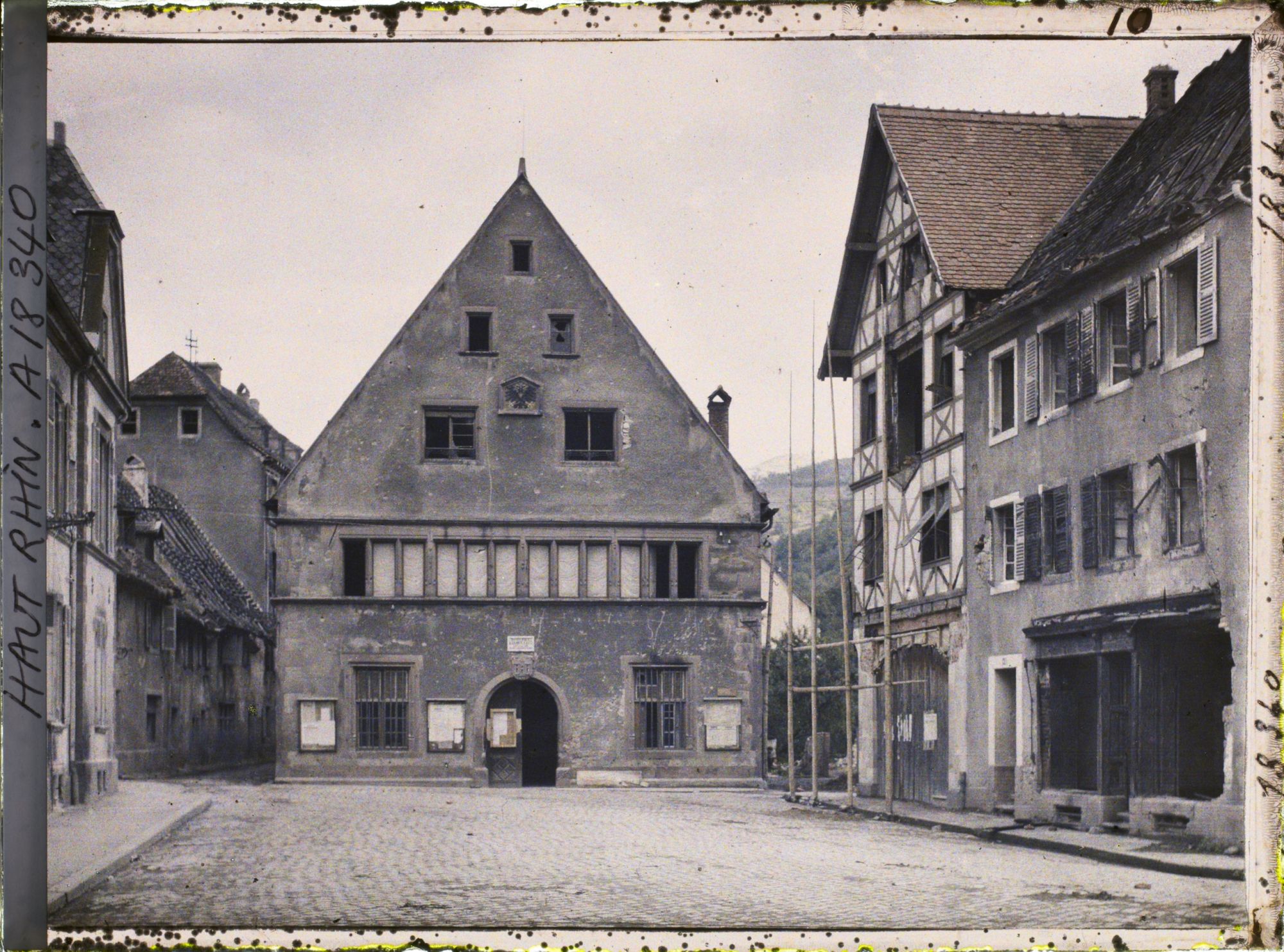 Image représentant France, Munster, Place du Marché (Vieille Maison)