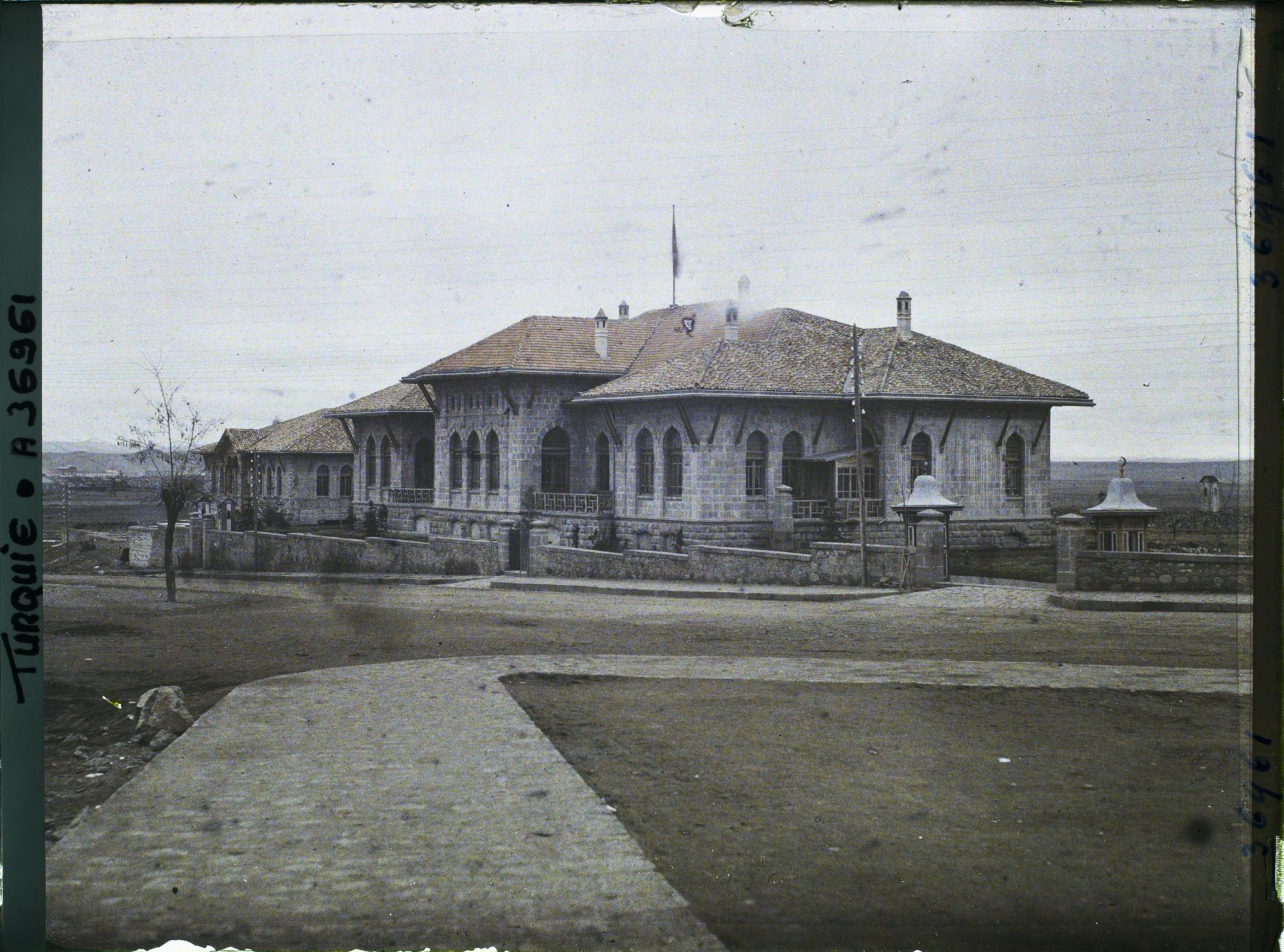 Image représentant Turquie, Angora, Ensemble du Bâtiment de la Grande Assemblée