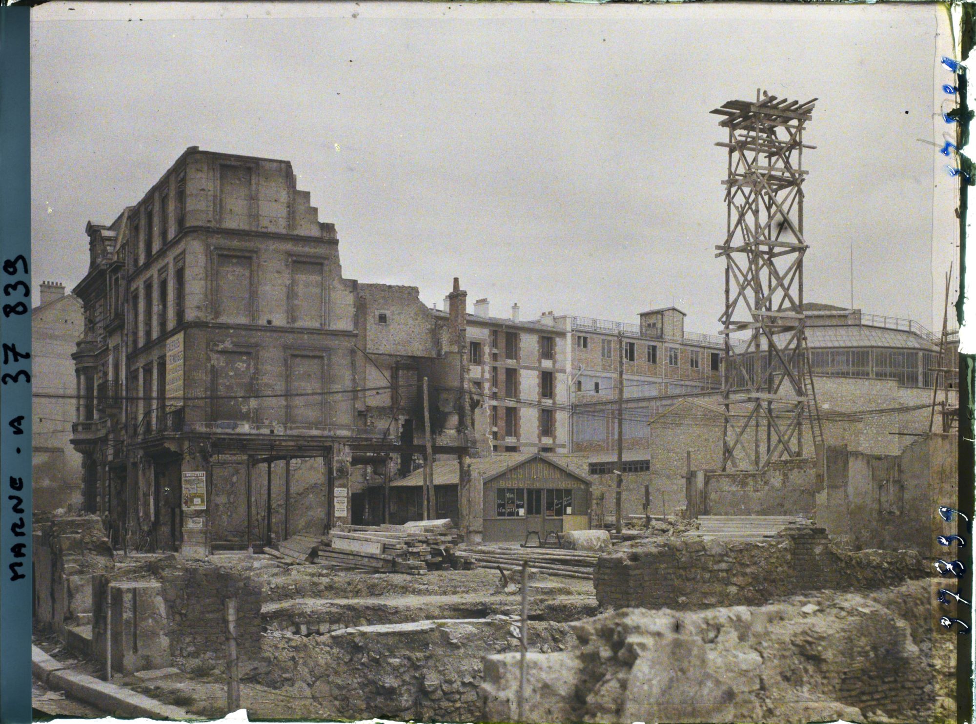 Image représentant France, Reims, Reconstructions vues de la rue de la Clef
