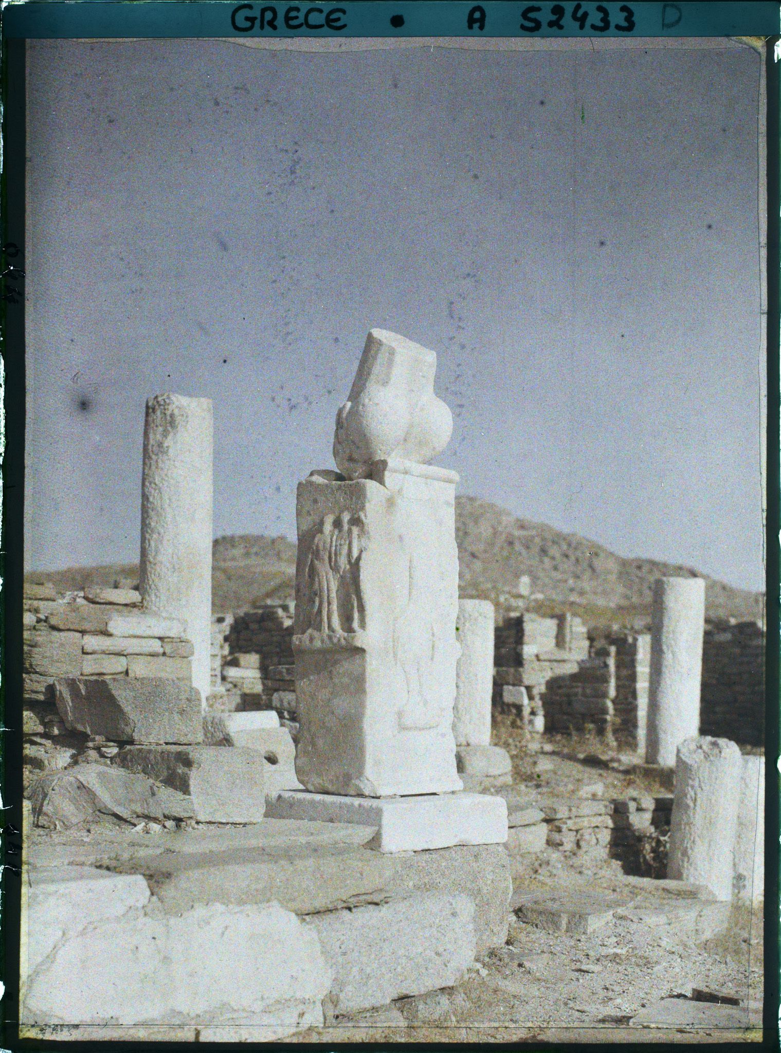 Image représentant Ex - Voto à Dionysos