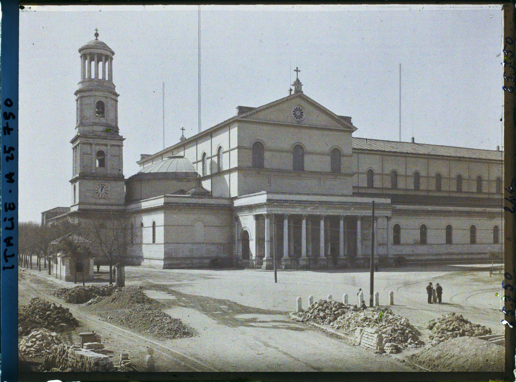 Image représentant Vue d'ensemble de la basilique Saint-Paul-hors-les Murs