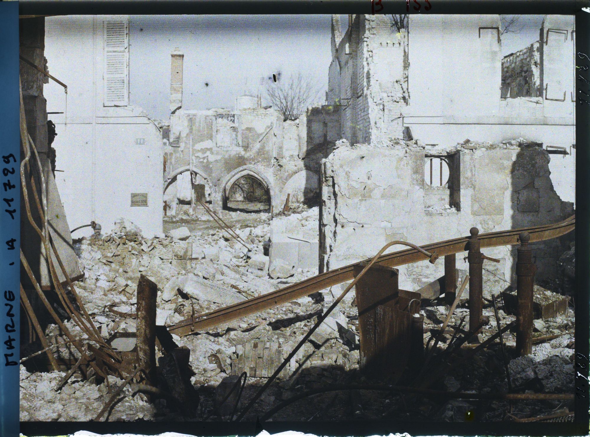 Image représentant France, Reims, Vue sur le cloître des Cordeliers